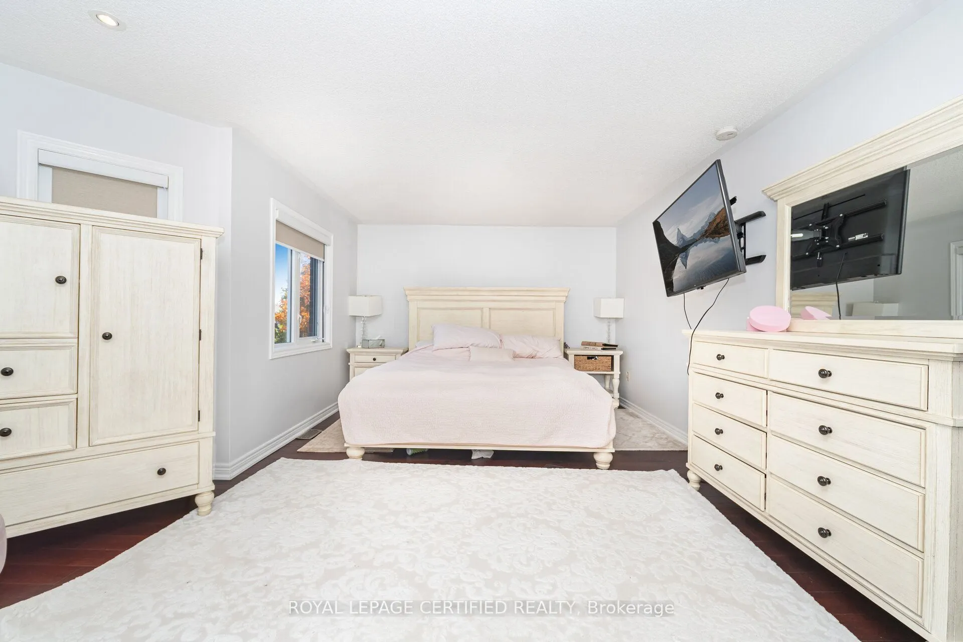 7403 Glamorgan Way