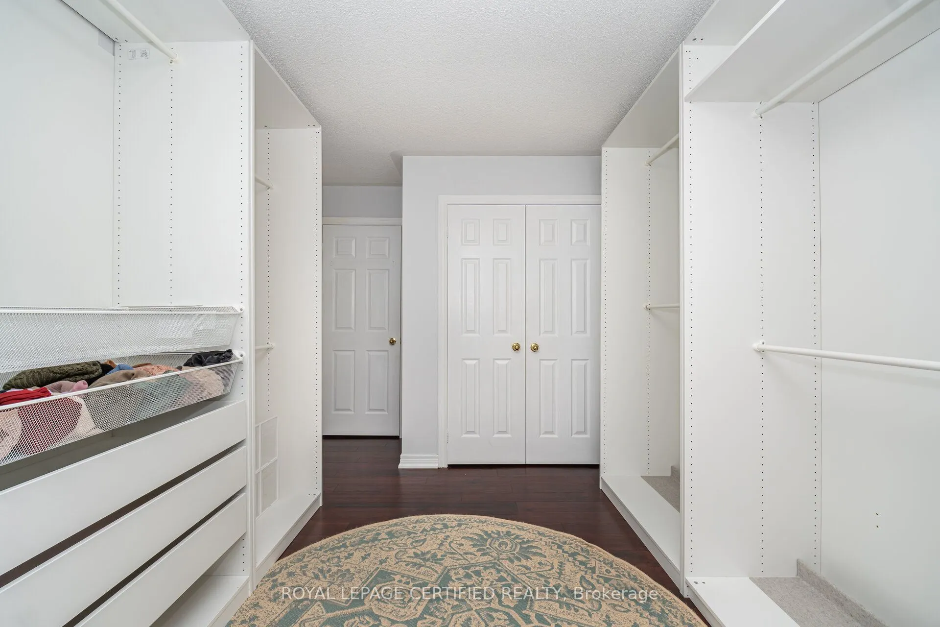 7403 Glamorgan Way