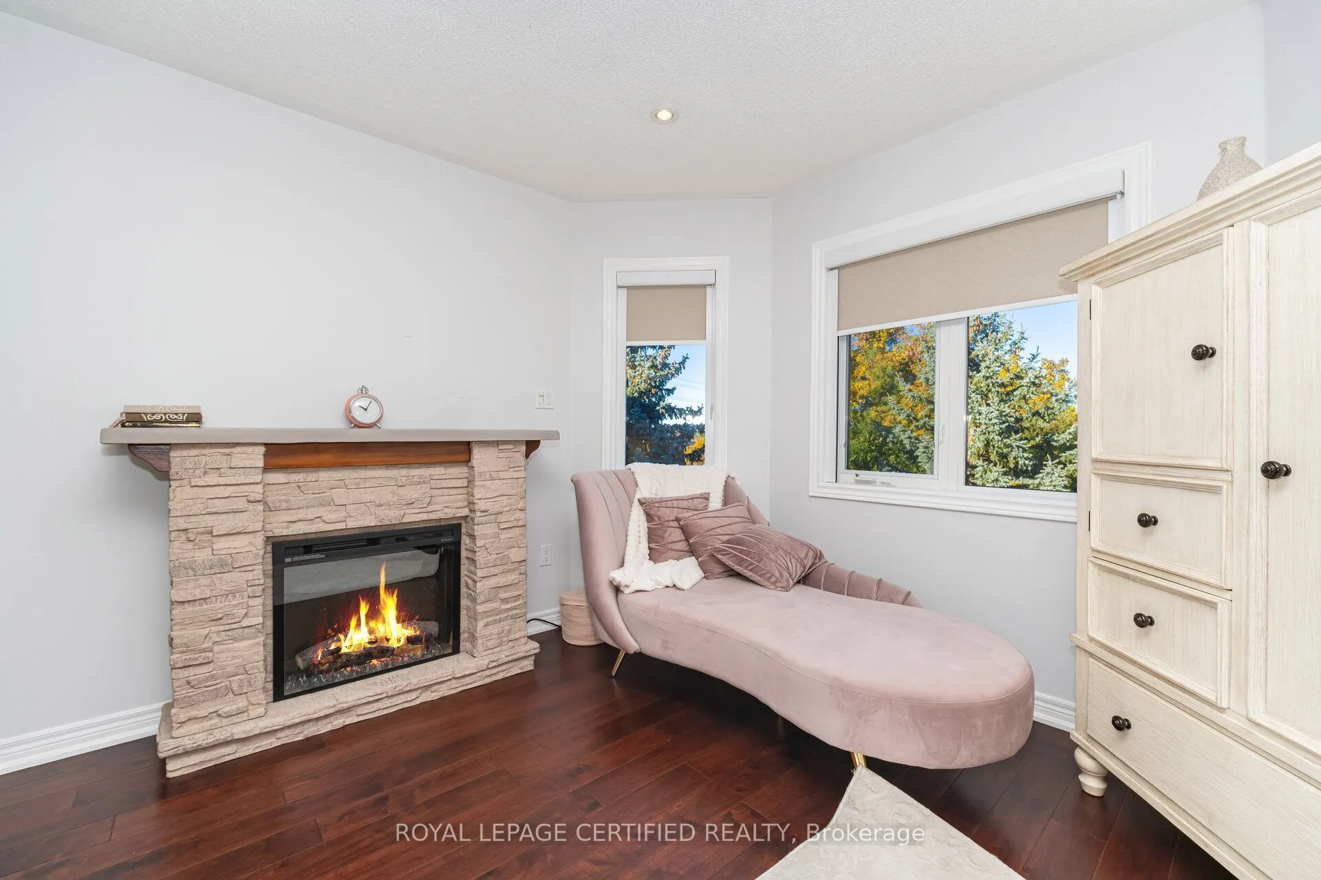 7403 Glamorgan Way