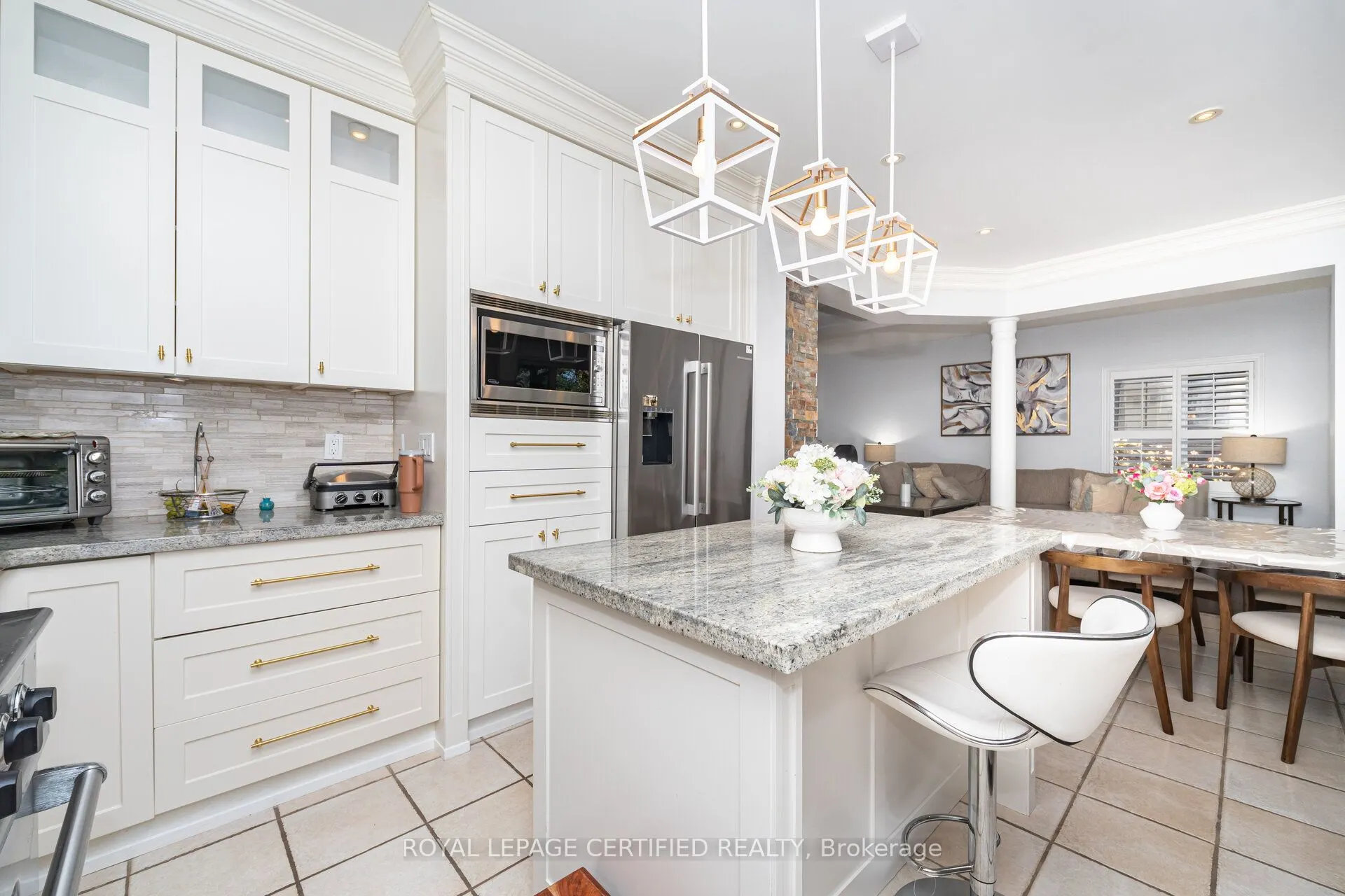 7403 Glamorgan Way