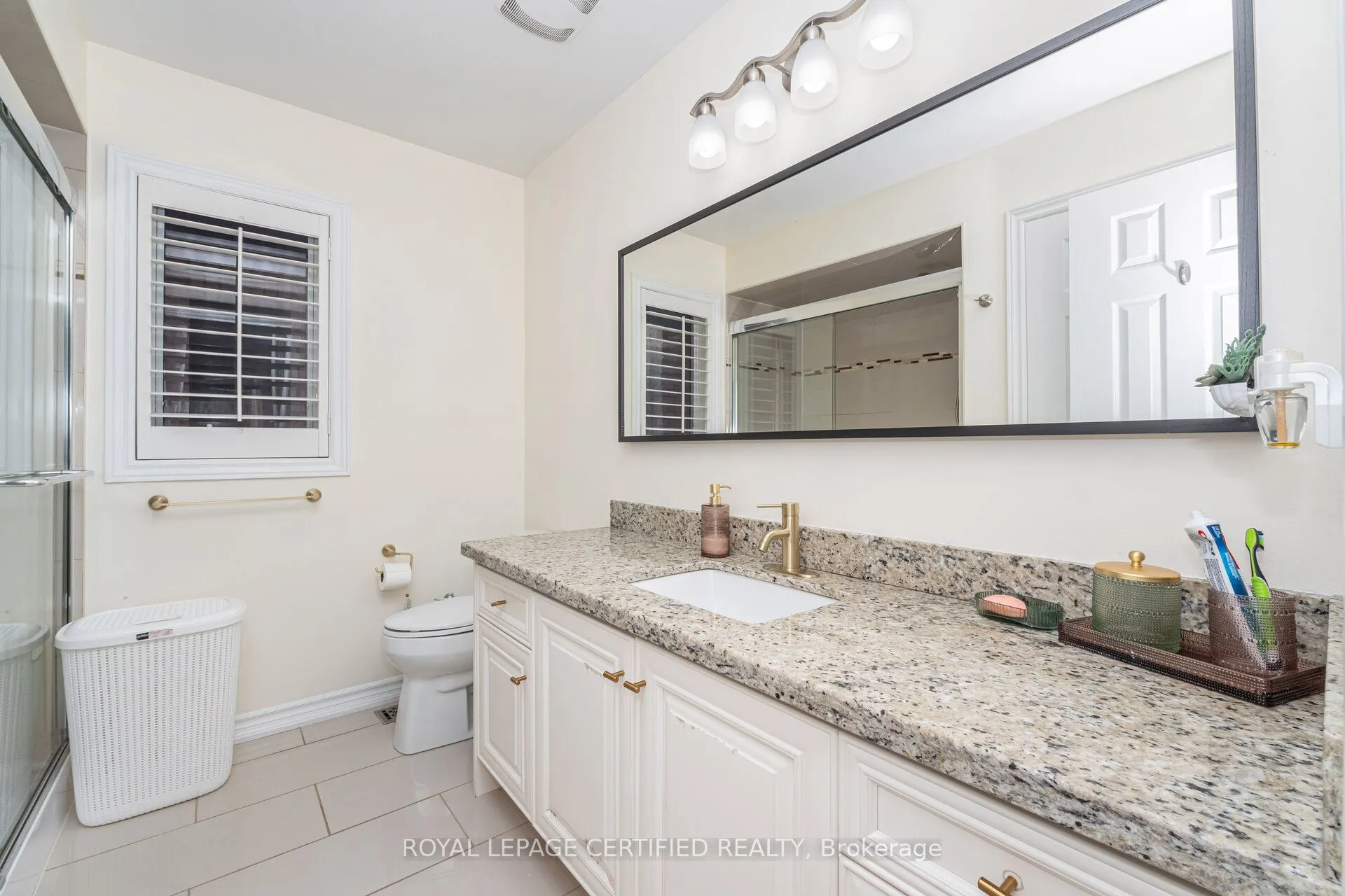7403 Glamorgan Way