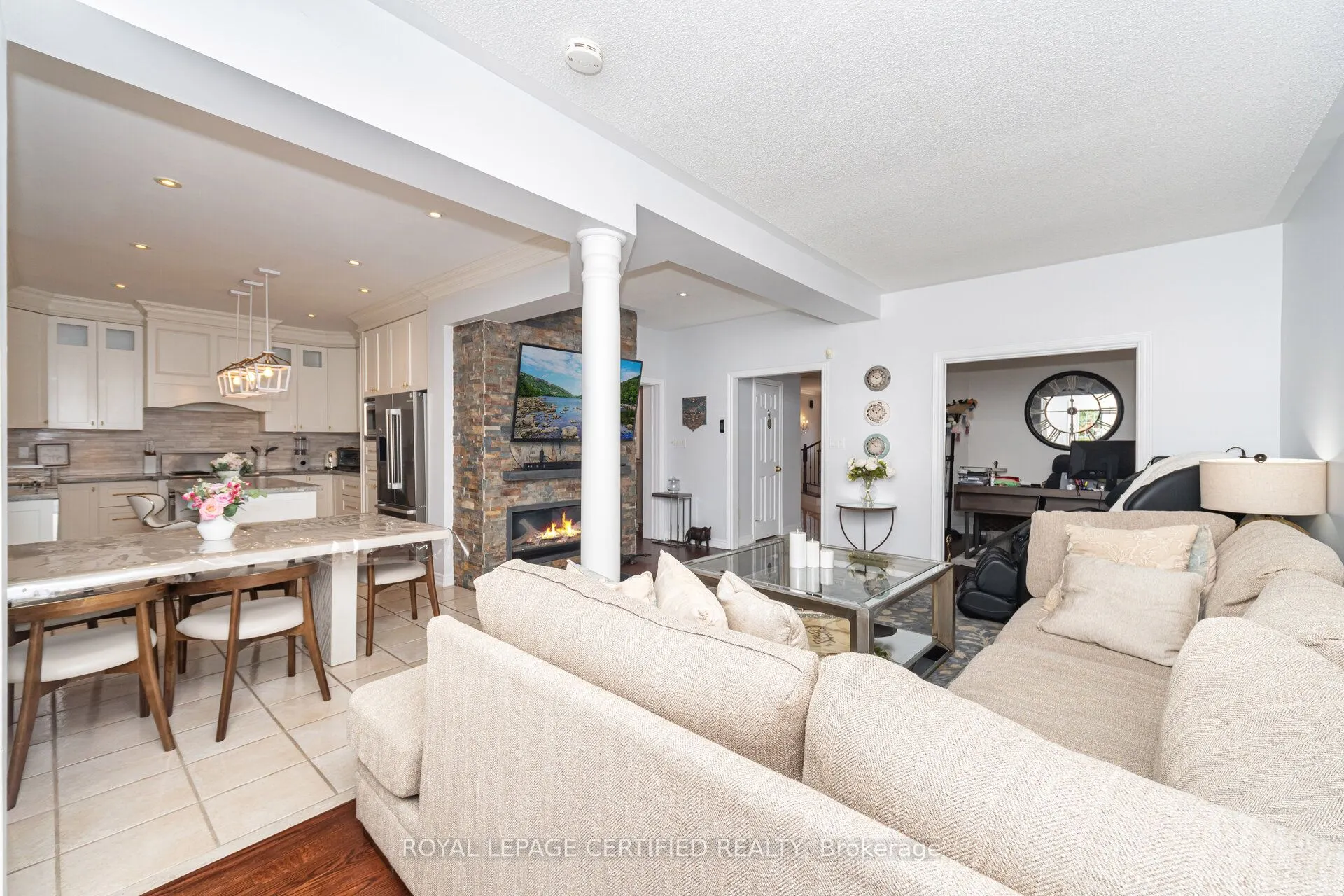 7403 Glamorgan Way