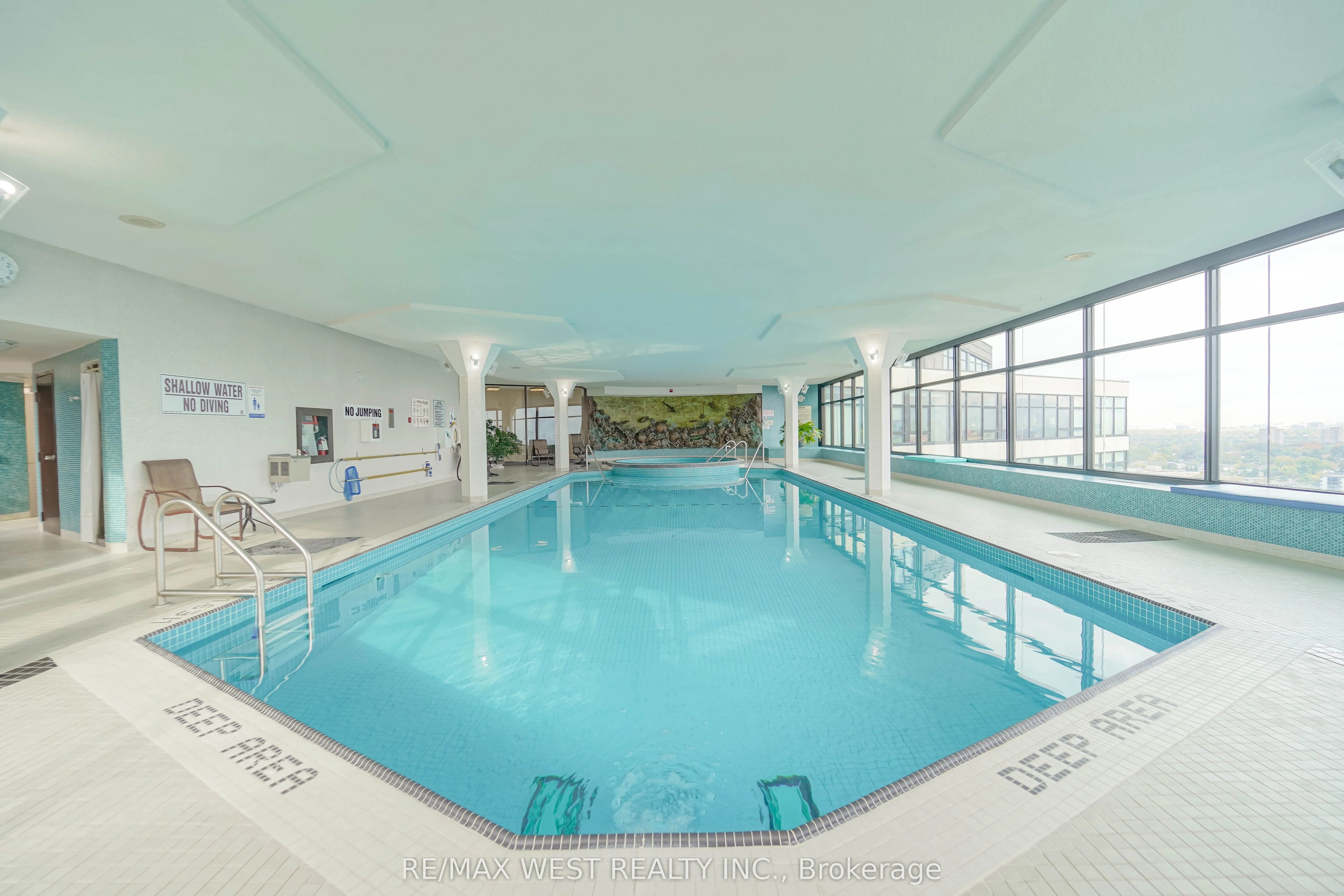 1300 Bloor Street, #1709