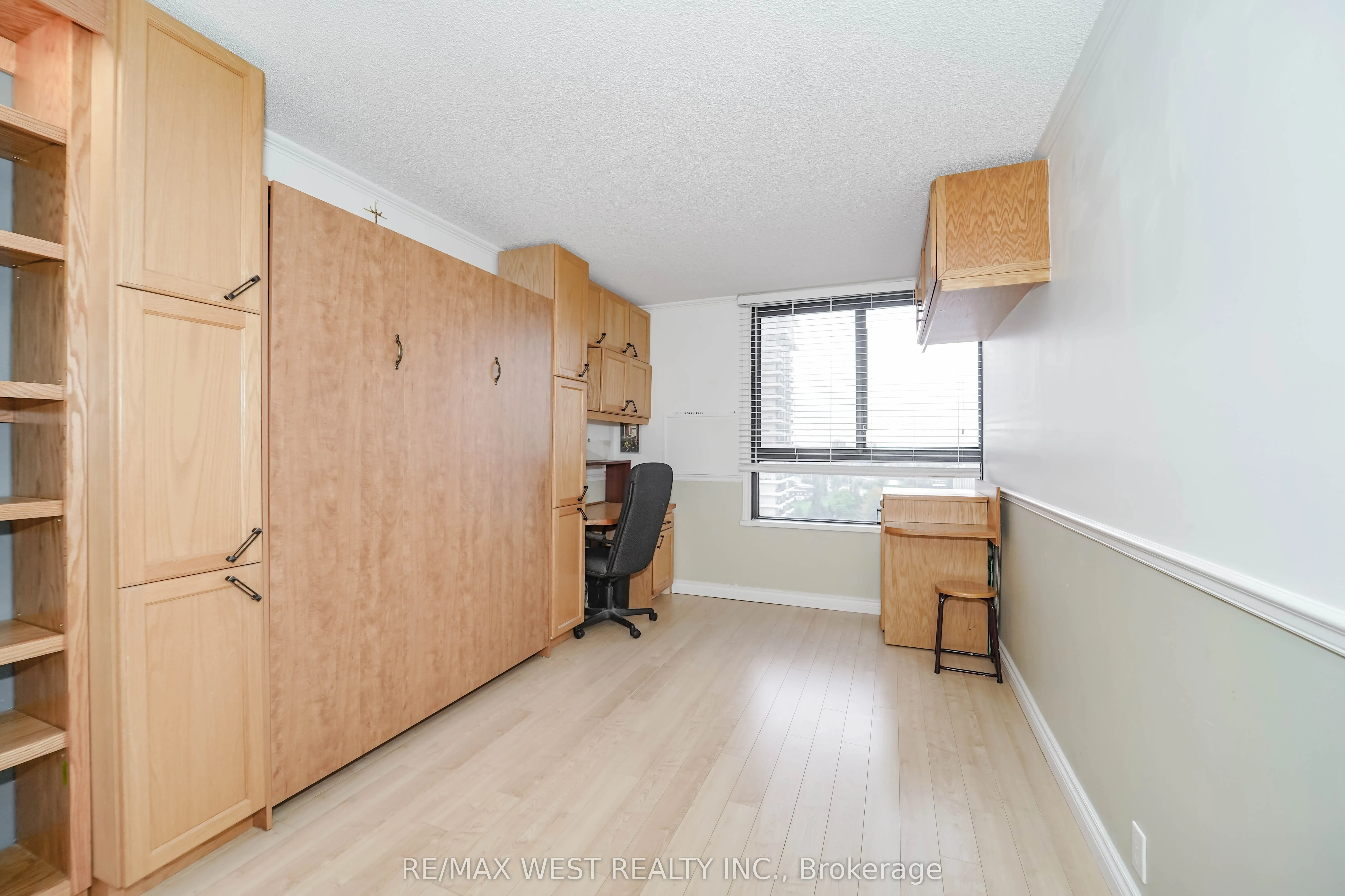 1300 Bloor Street, #1709