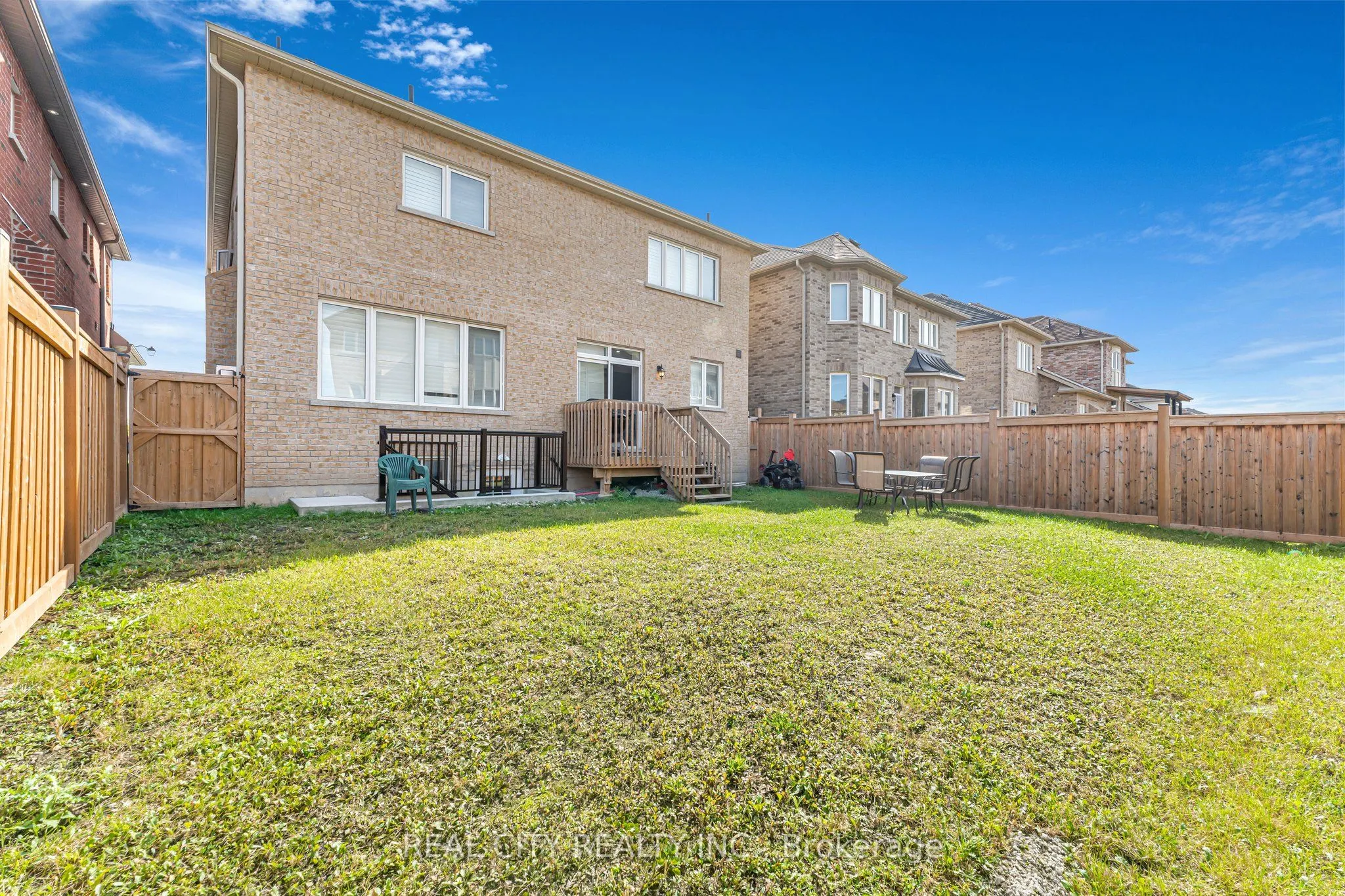 106 Benadir Avenue