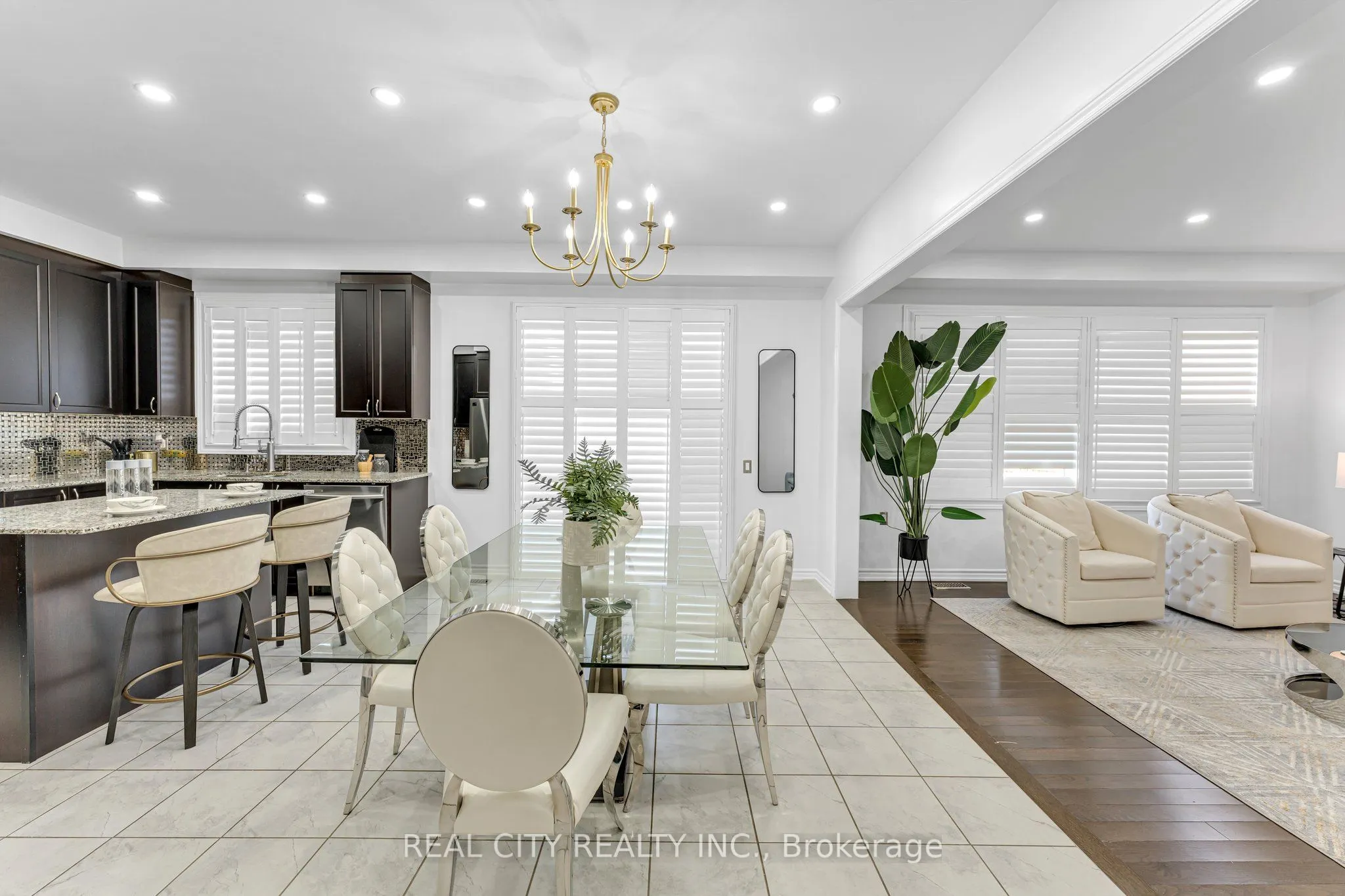 106 Benadir Avenue