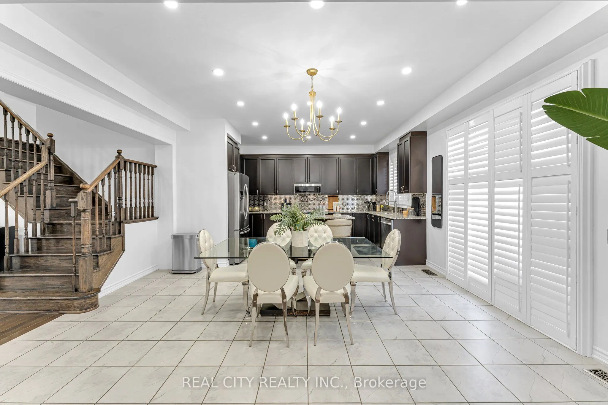 106 Benadir Avenue