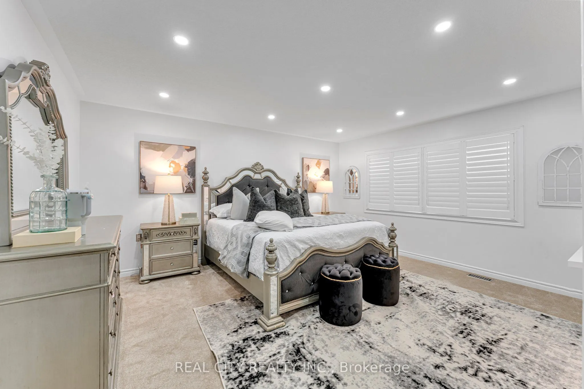 106 Benadir Avenue