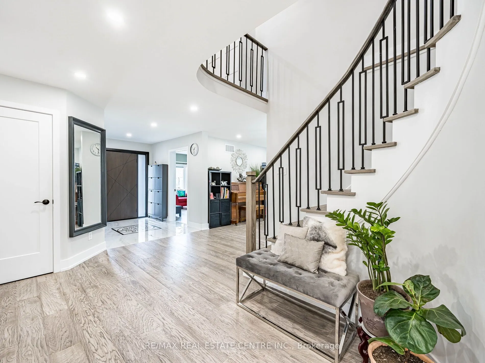 302 Leacock Avenue