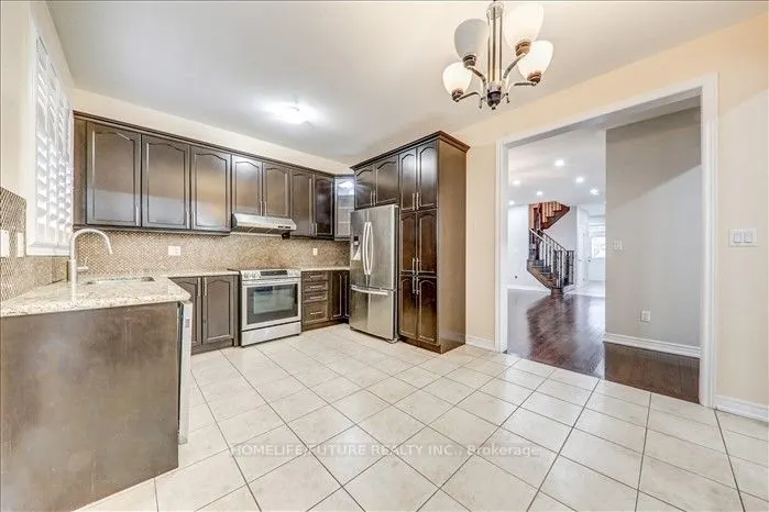 6 Ross Drive, #Main
