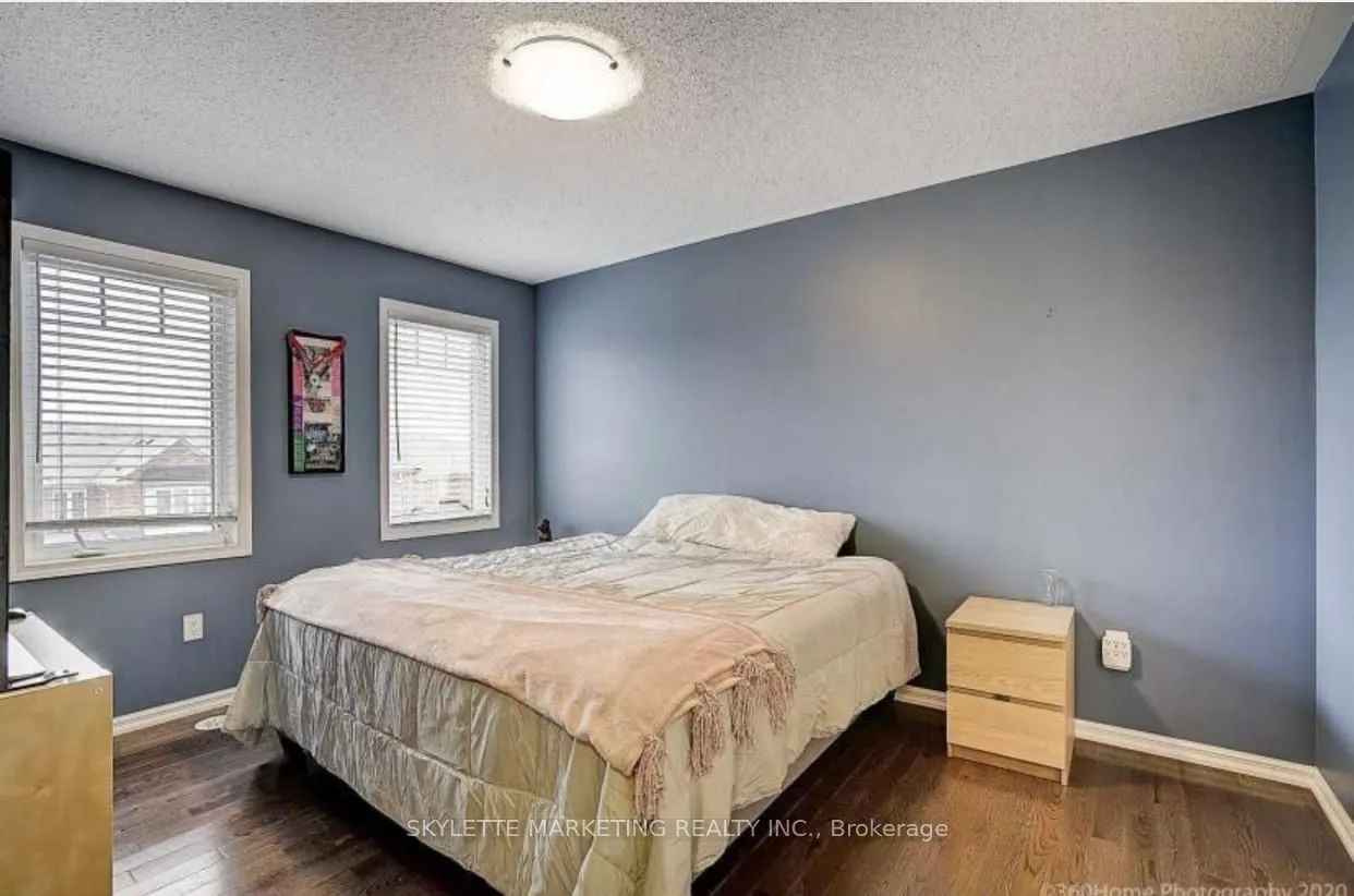 238 Mortimer Crescent