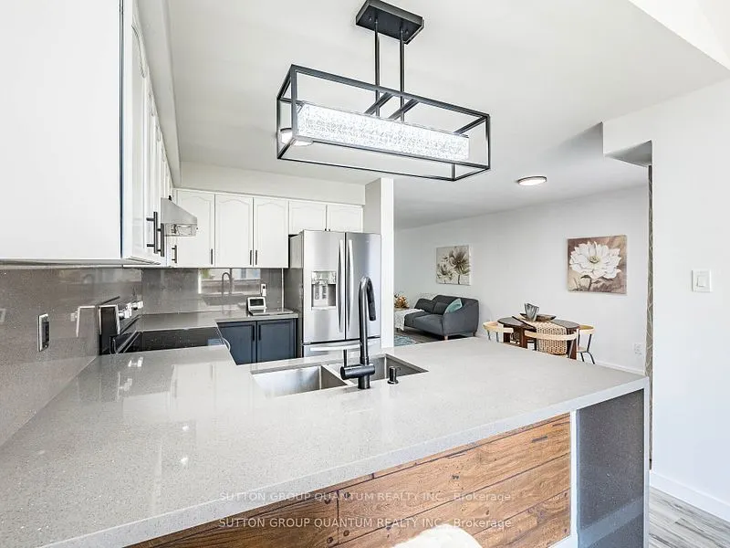 53 Woodcote Crescent