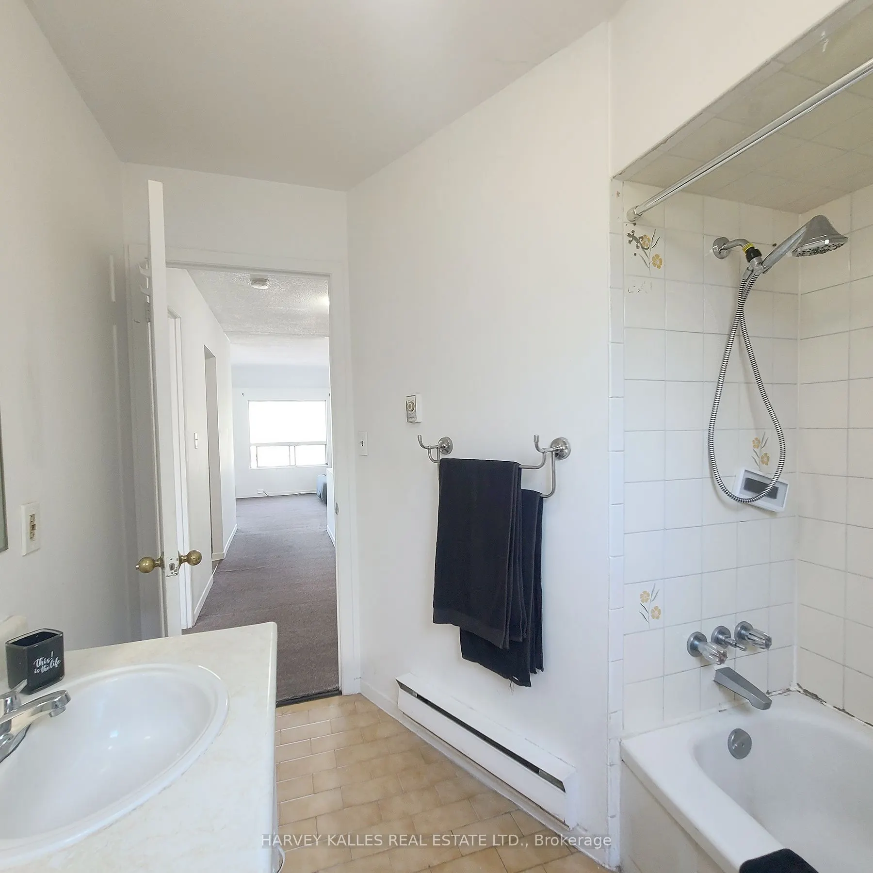 3823 Lakeshore Boulevard W, #A