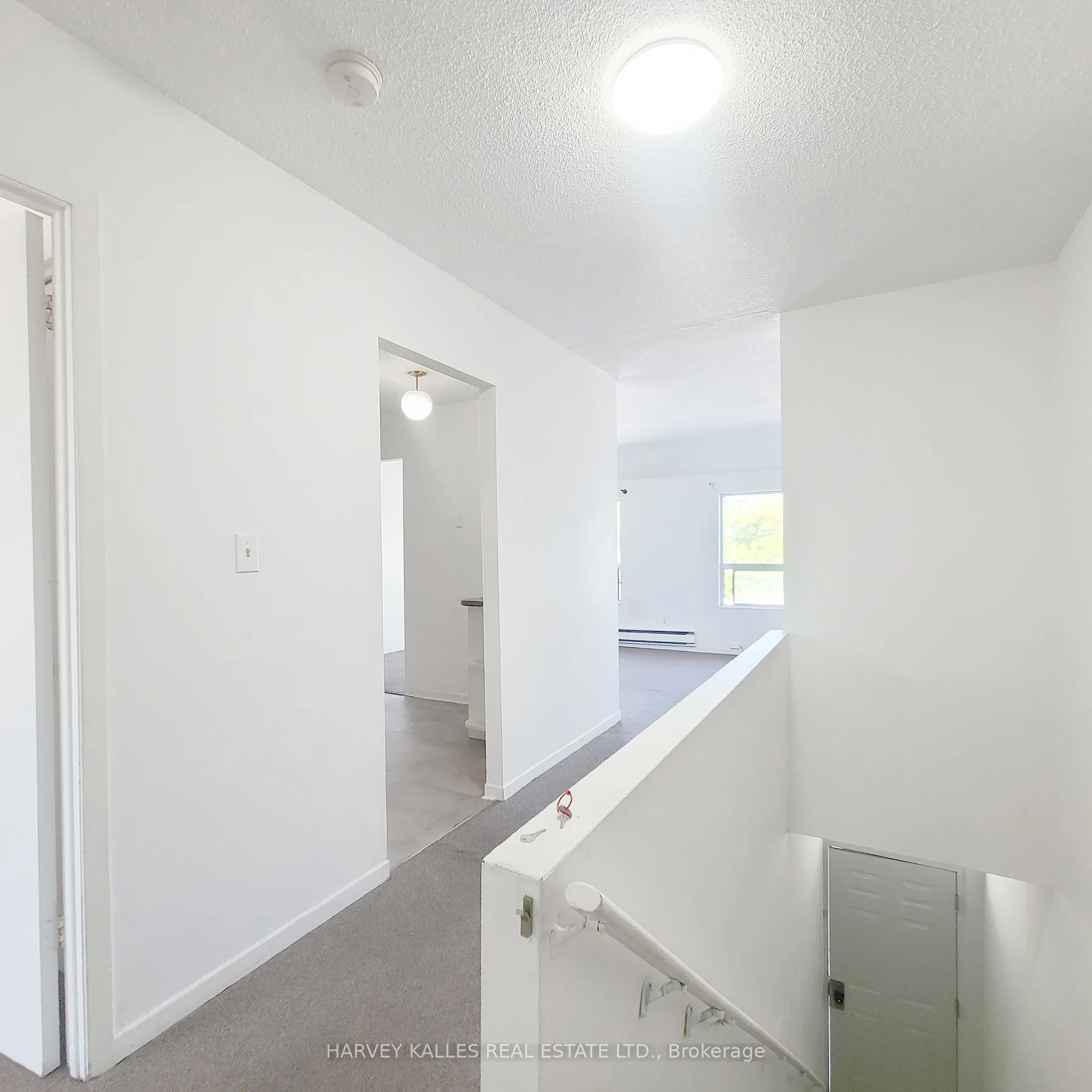 3823 Lakeshore Boulevard W, #A
