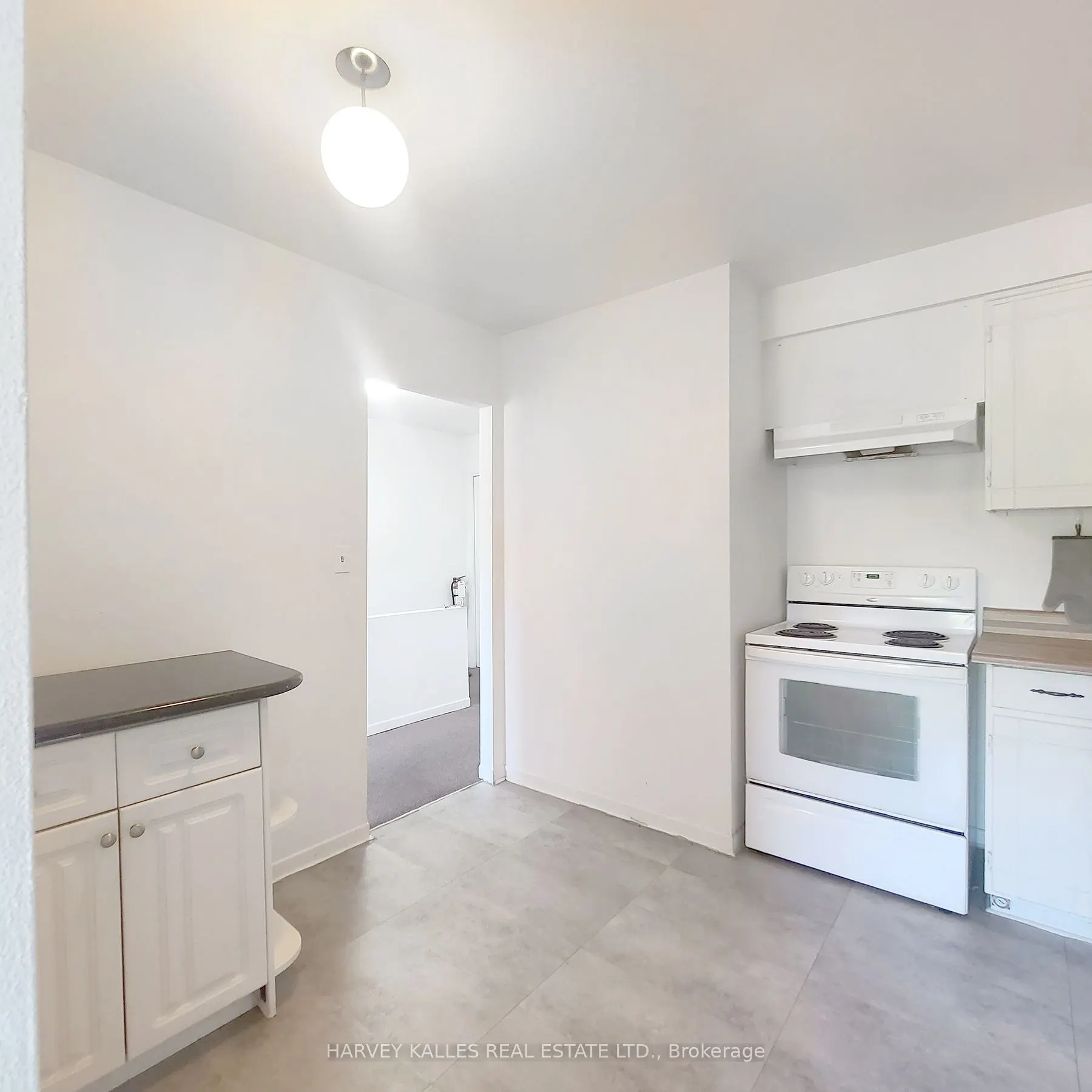 3823 Lakeshore Boulevard W, #A