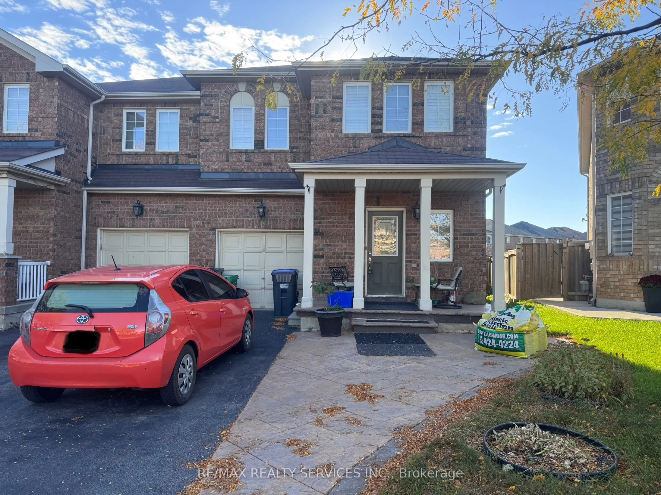 12 Commodore Drive