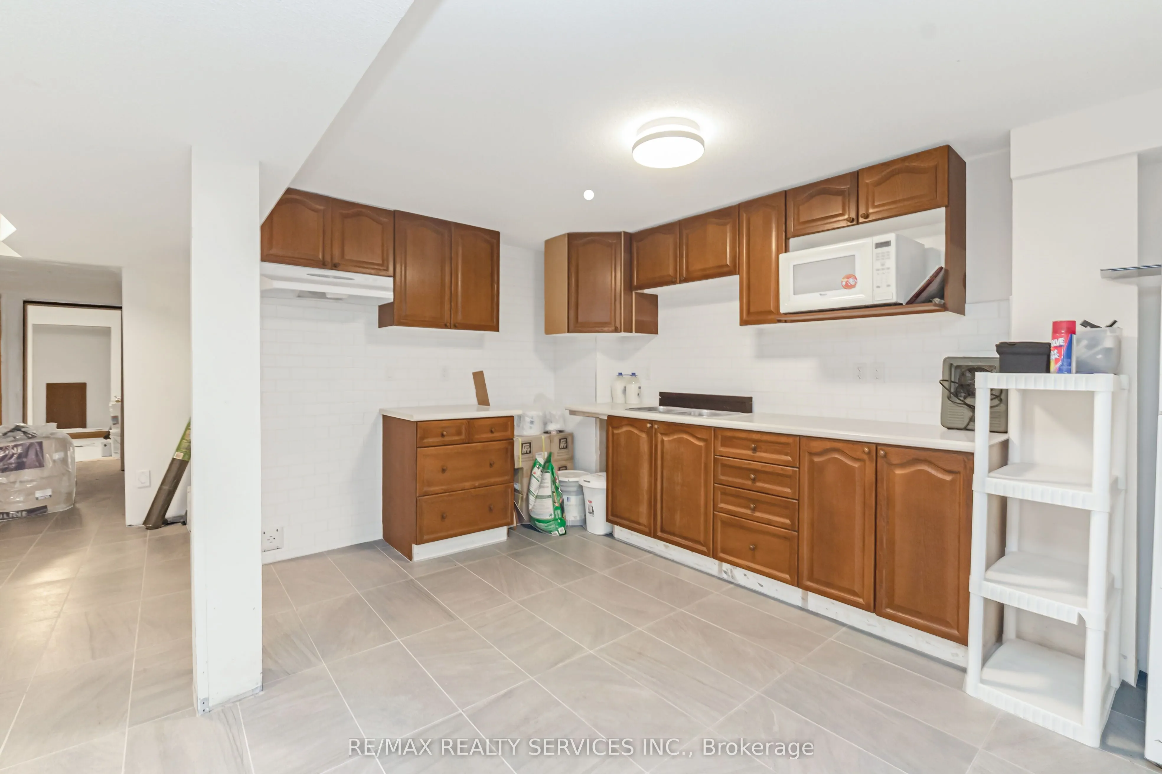 12 Commodore Drive