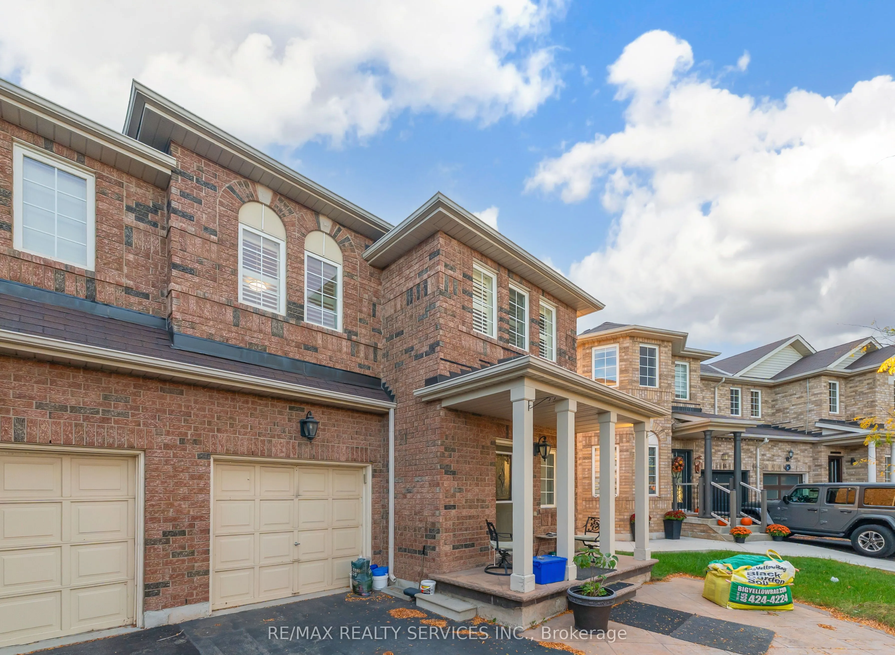 12 Commodore Drive