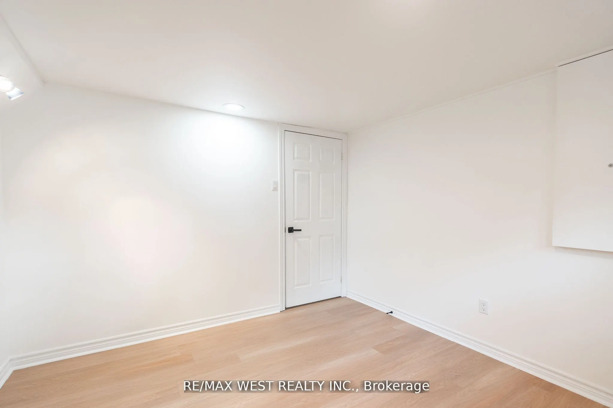 75 Wright Crescent, #Basement