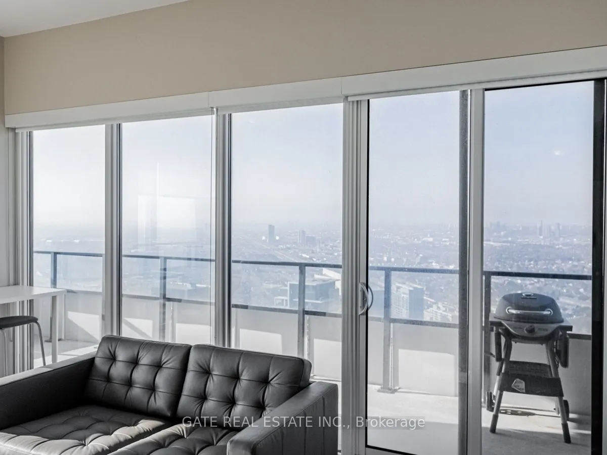 30 Shore Breeze Drive, #6010