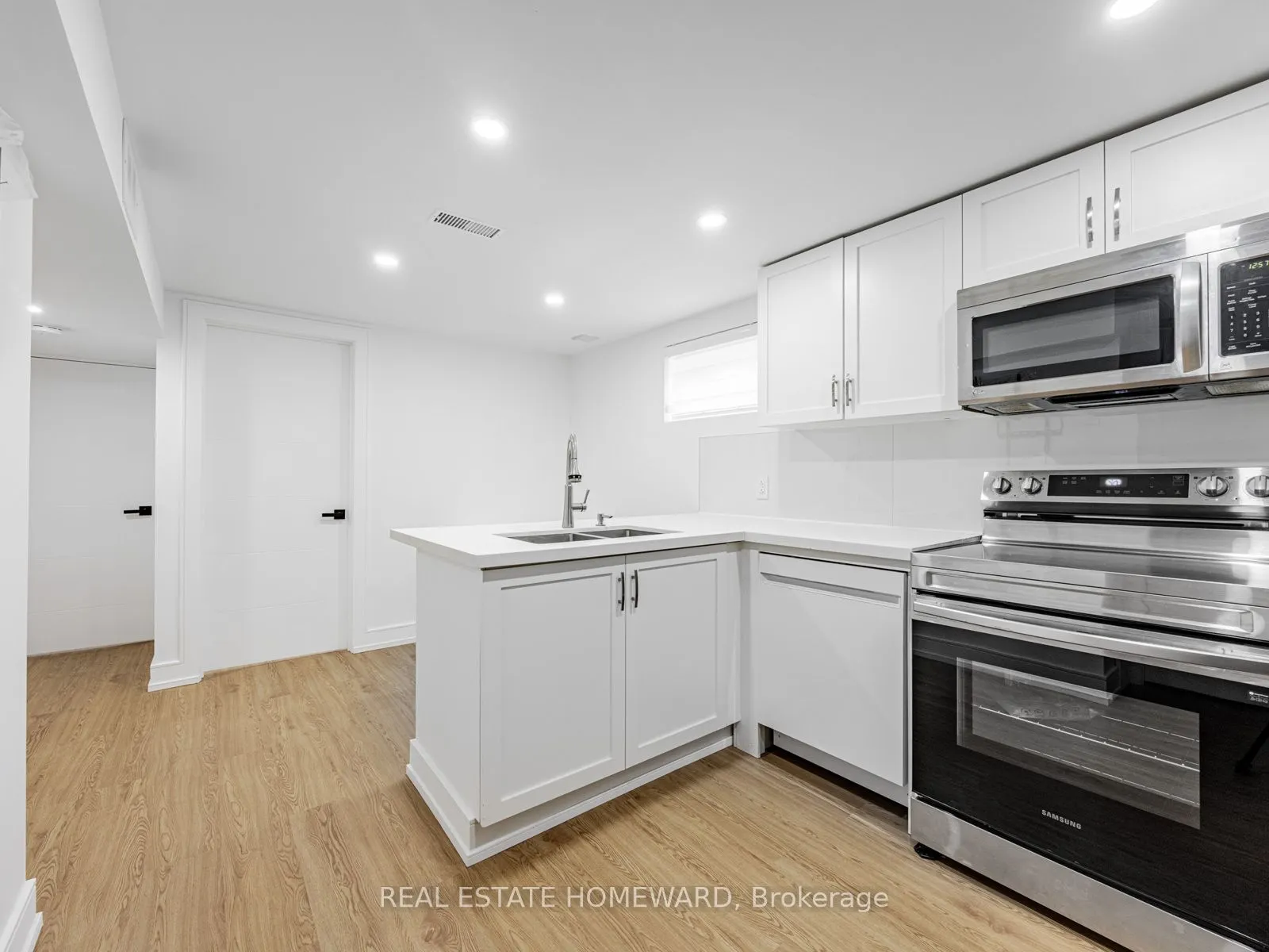 10 Juliana Court