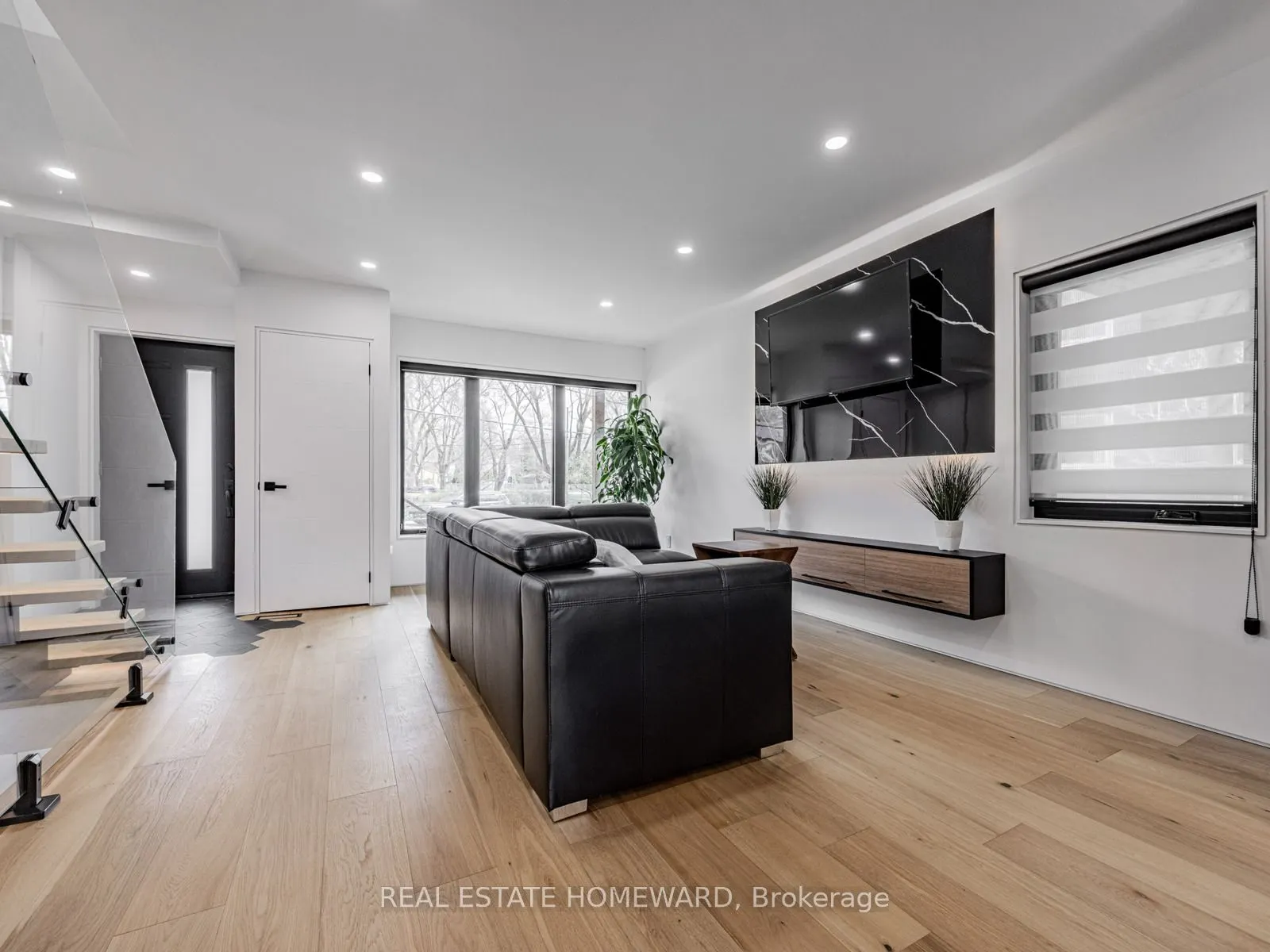 10 Juliana Court