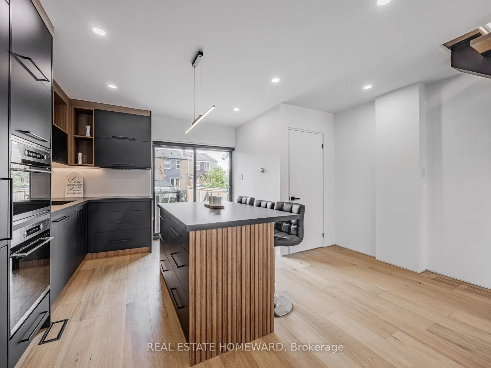 10 Juliana Court