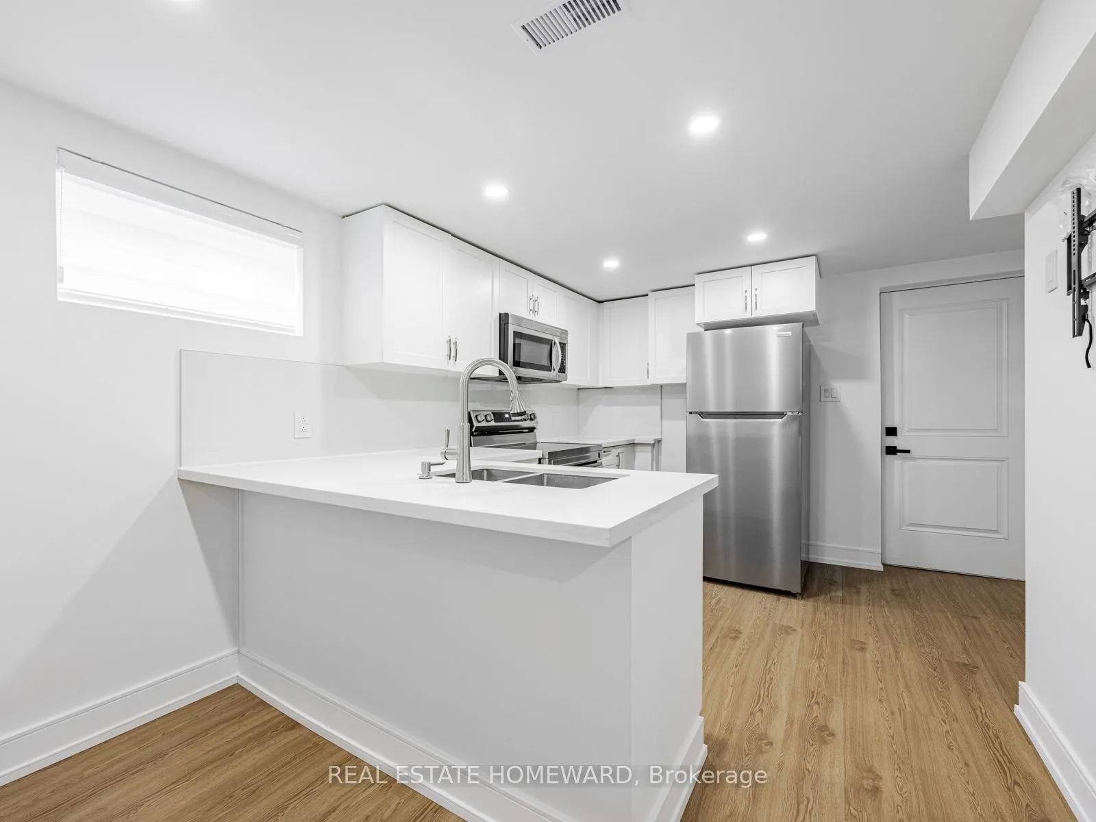10 Juliana Court