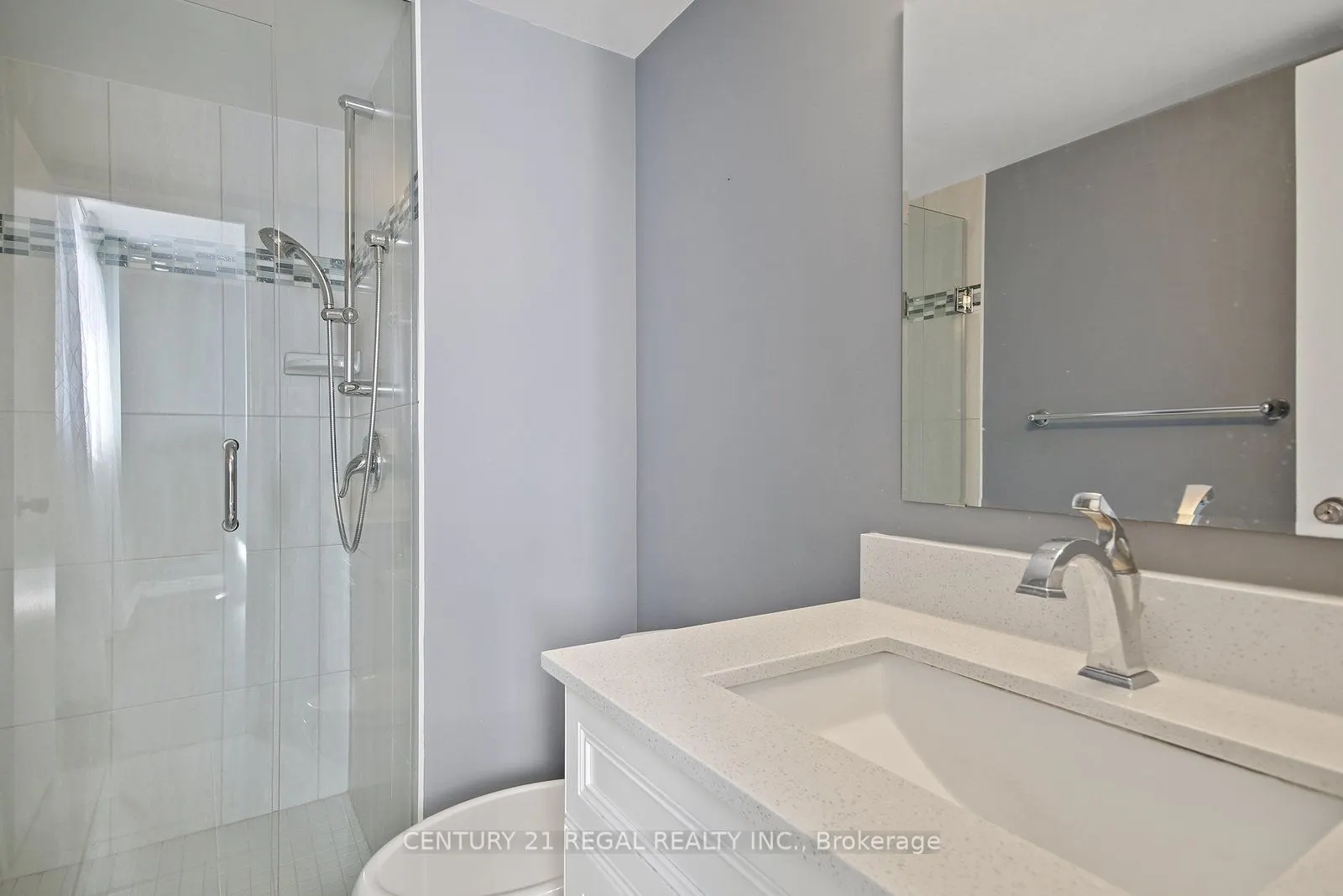 812 Burnhamthorpe Road E, #1207