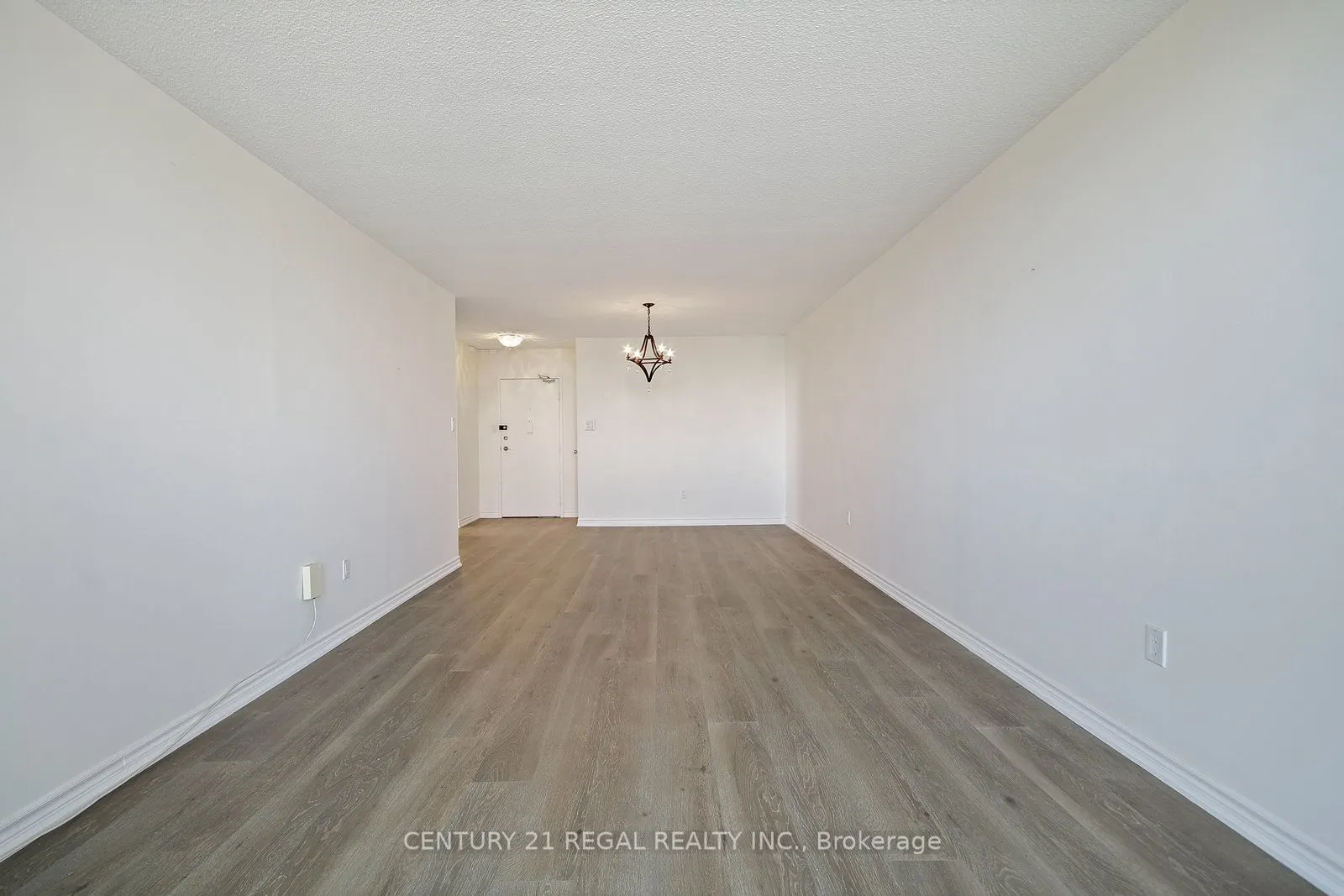 812 Burnhamthorpe Road E, #1207