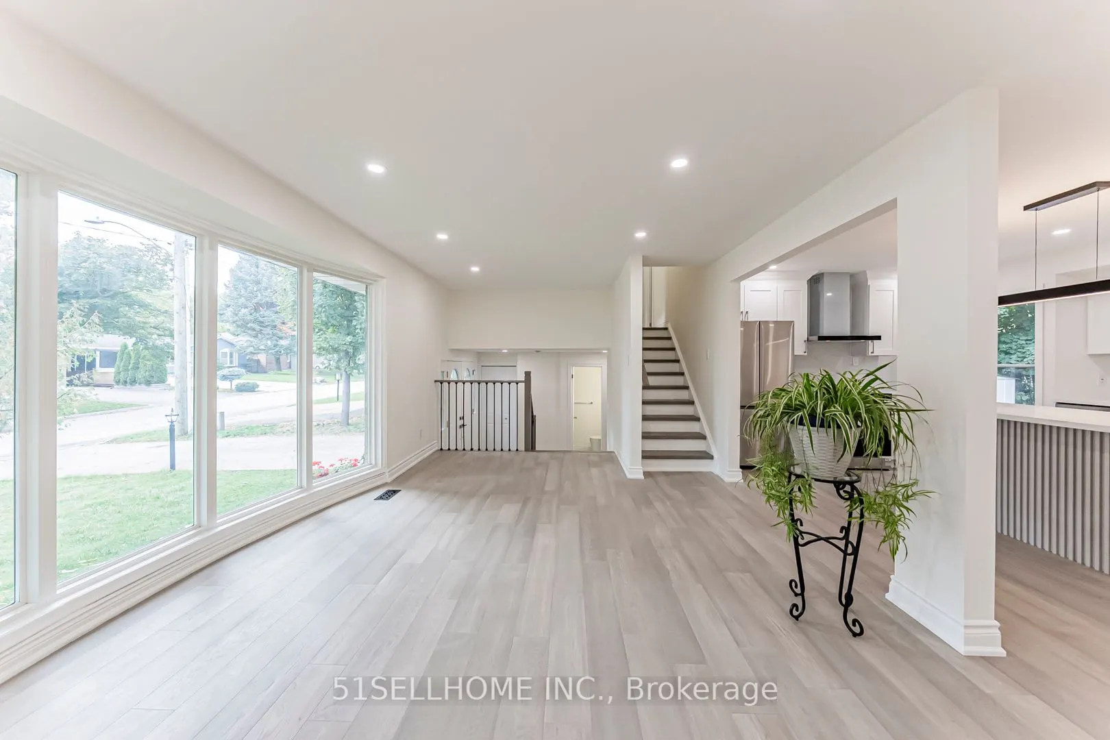 1253 Kensington Park Road