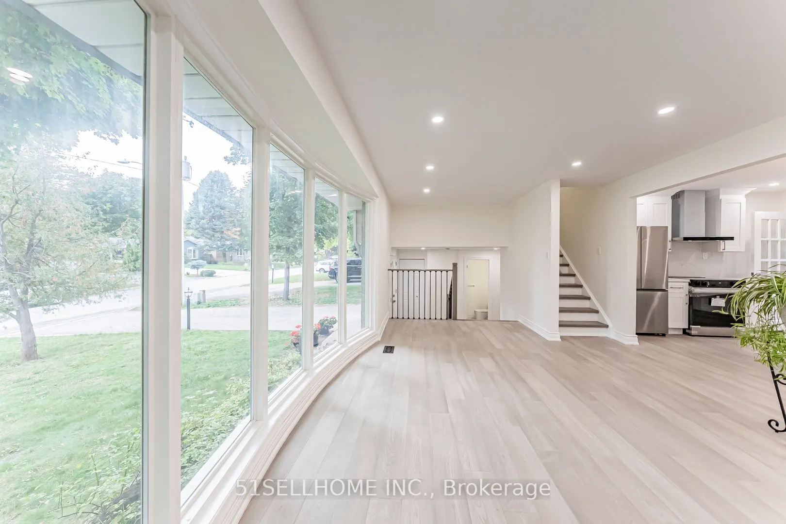 1253 Kensington Park Road