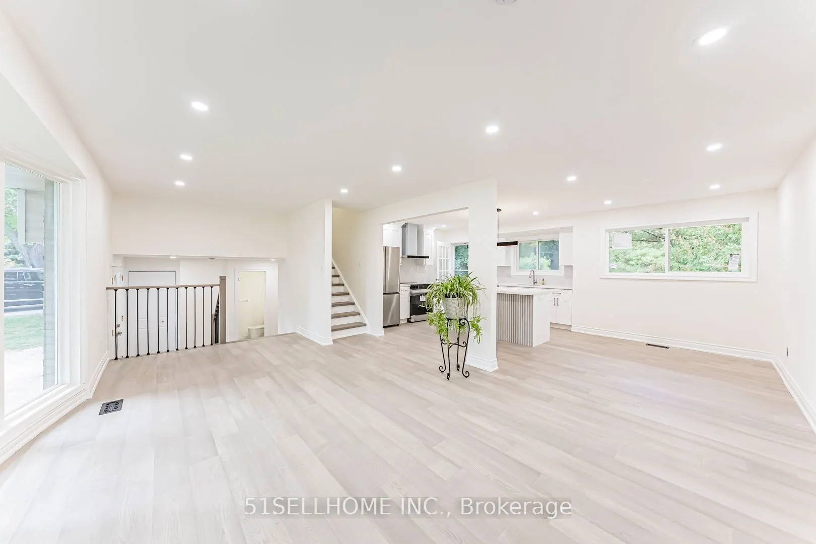 1253 Kensington Park Road