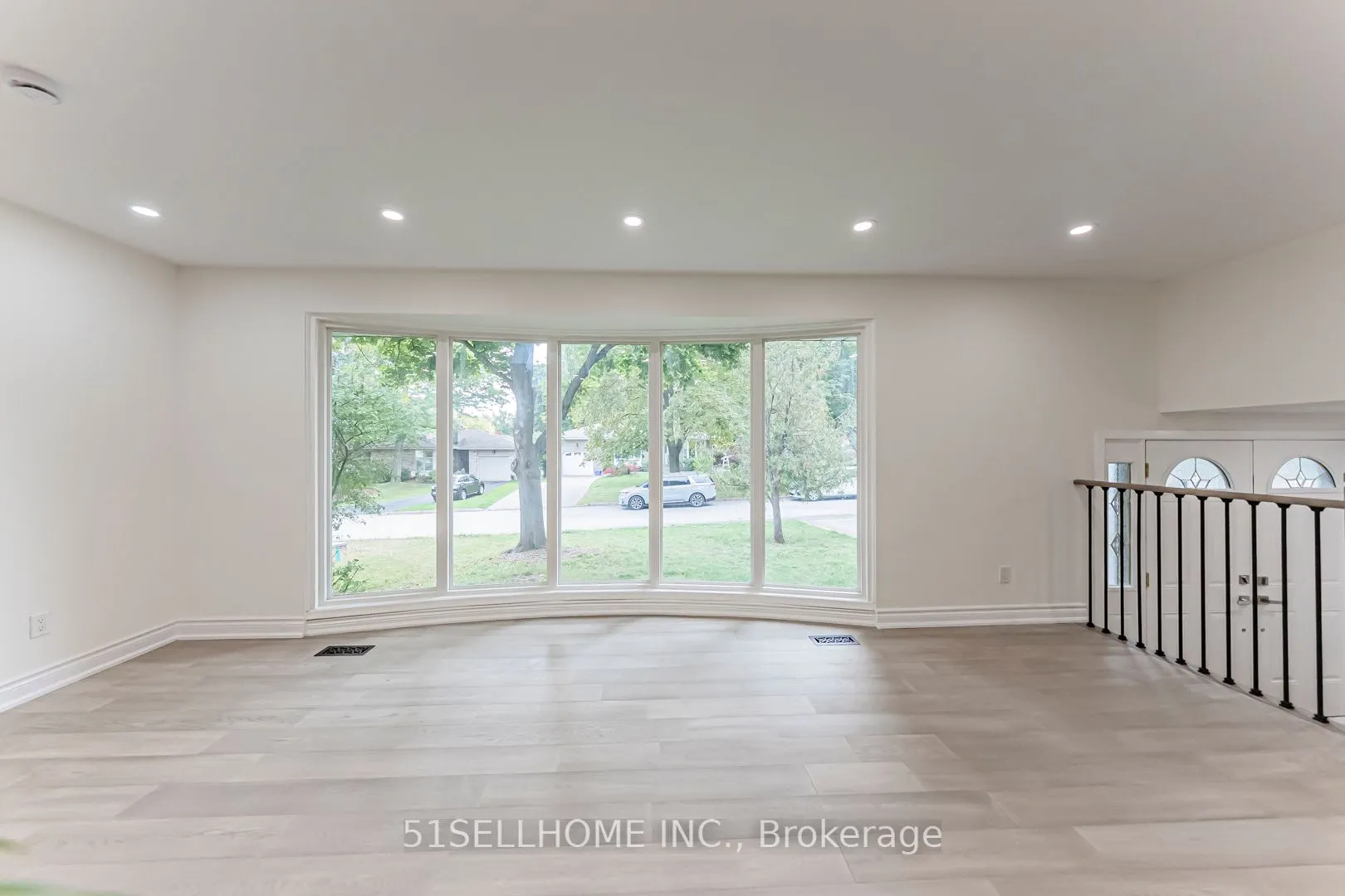 1253 Kensington Park Road
