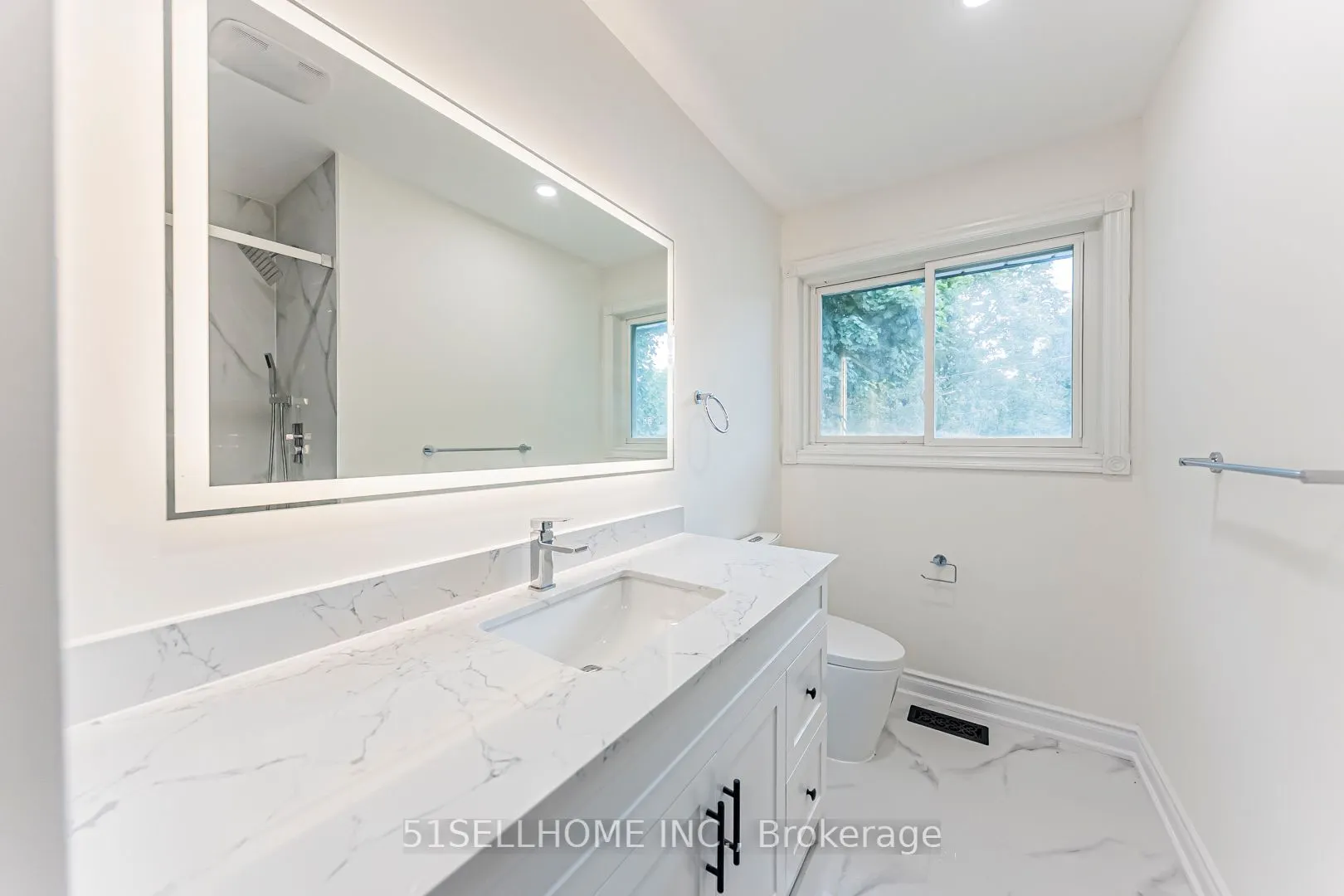 1253 Kensington Park Road