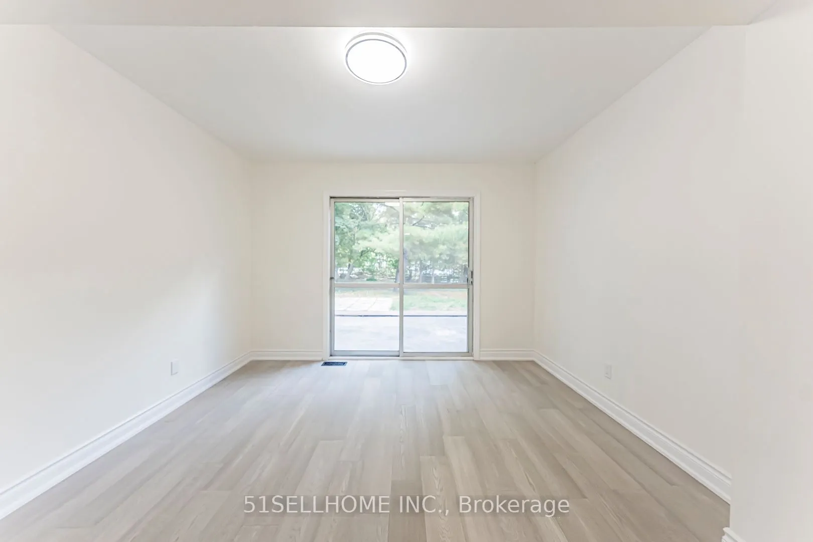 1253 Kensington Park Road