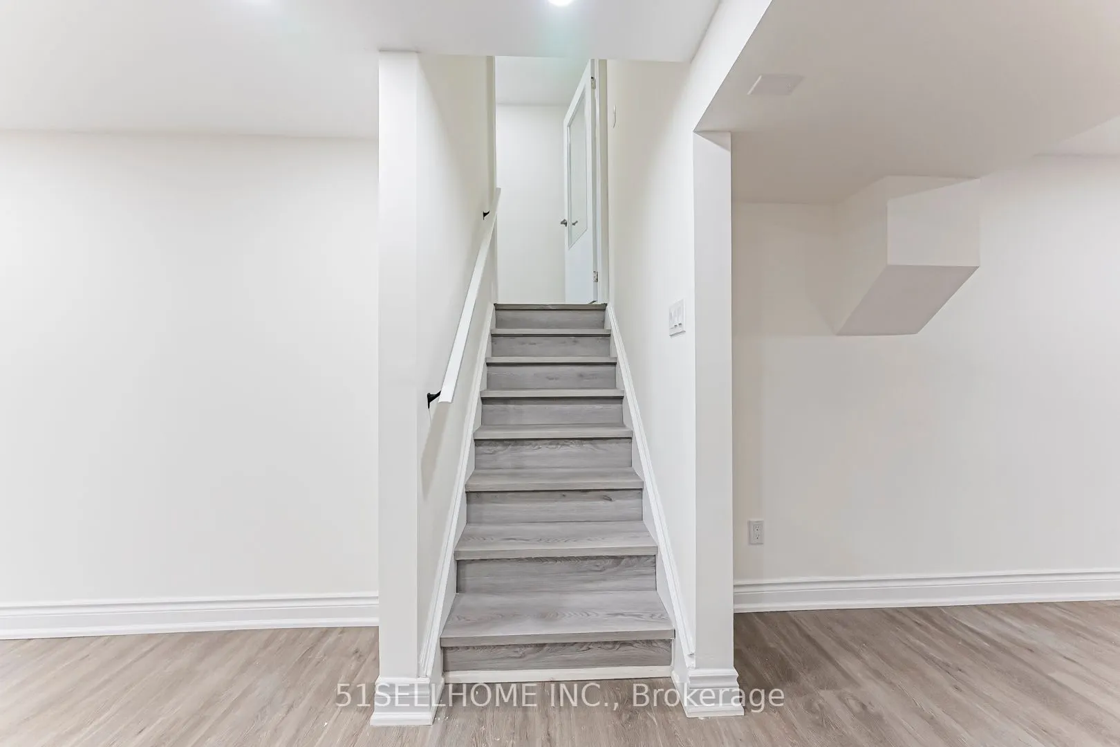 1253 Kensington Park Road