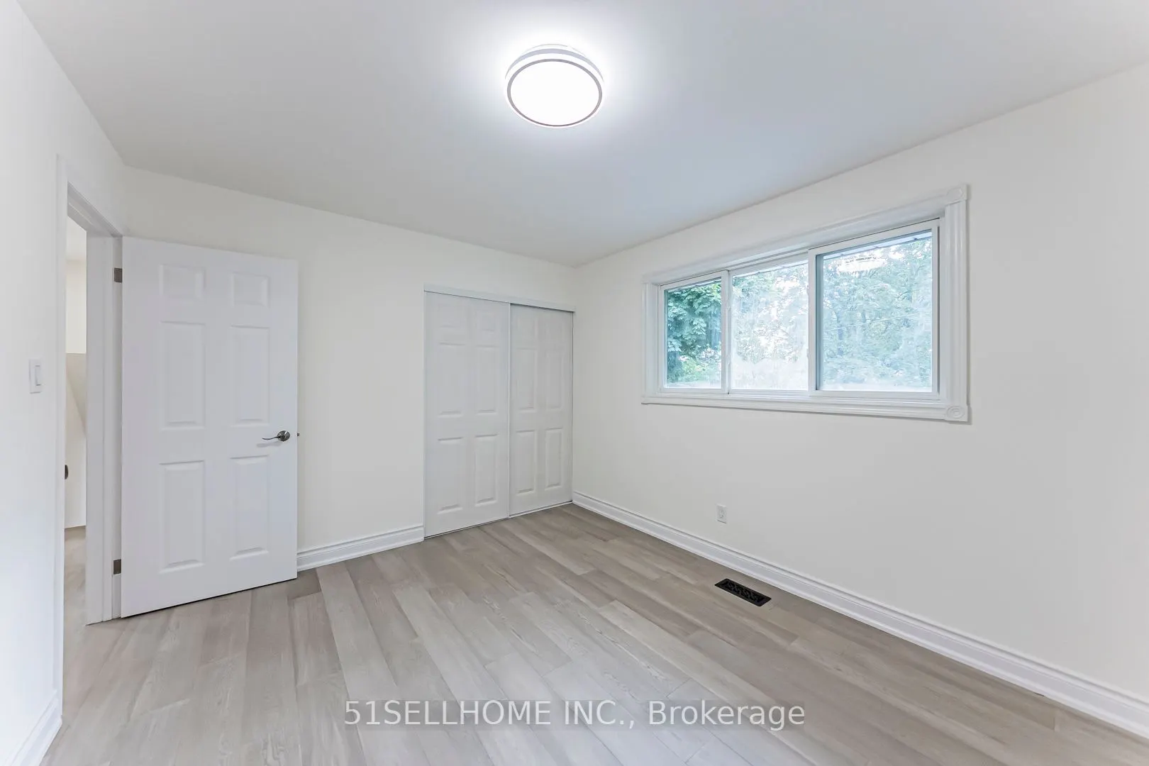 1253 Kensington Park Road