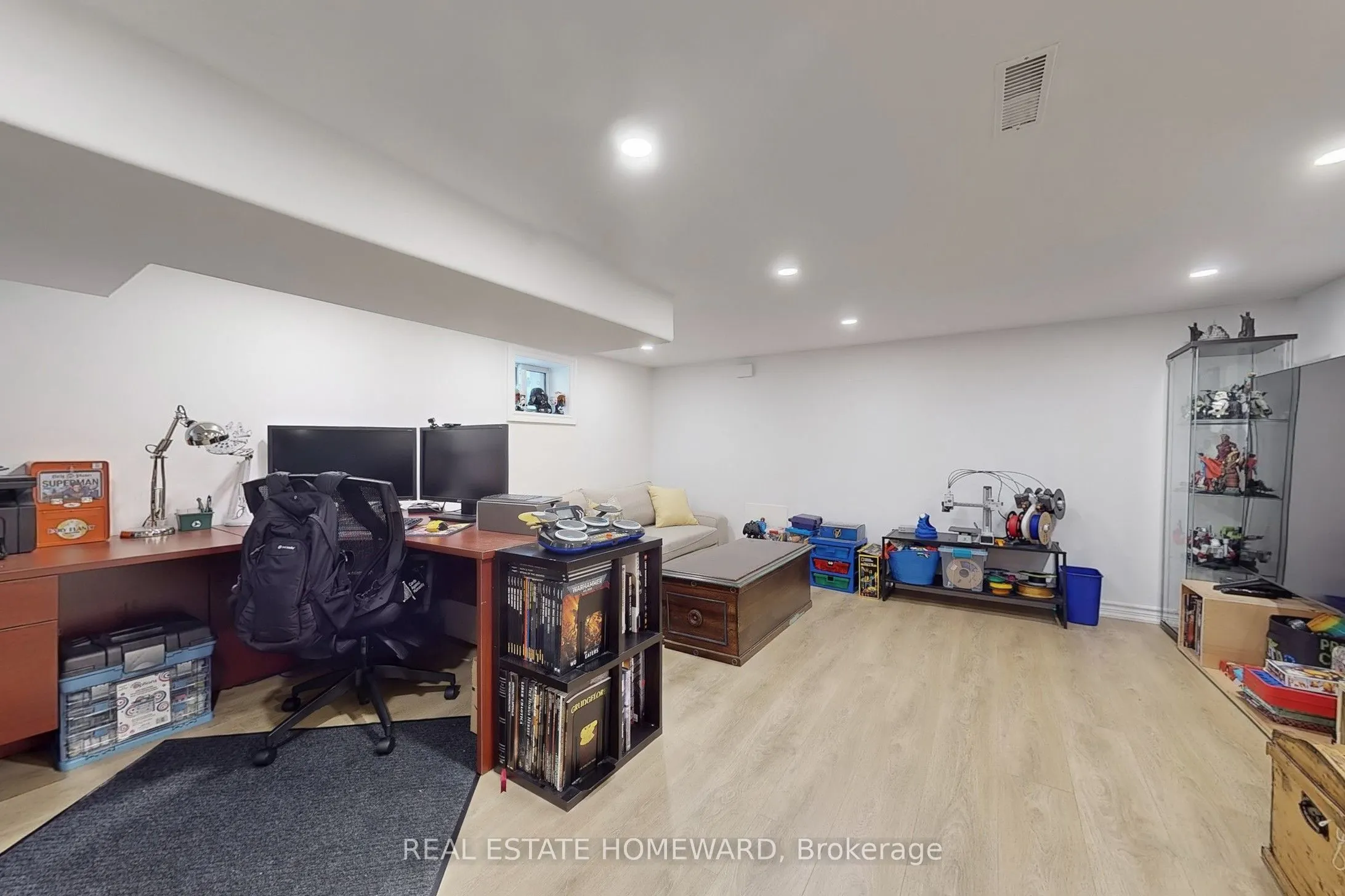 48 Holley Avenue