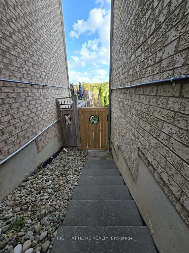 192 Mclaughlin Avenue, #BSMT