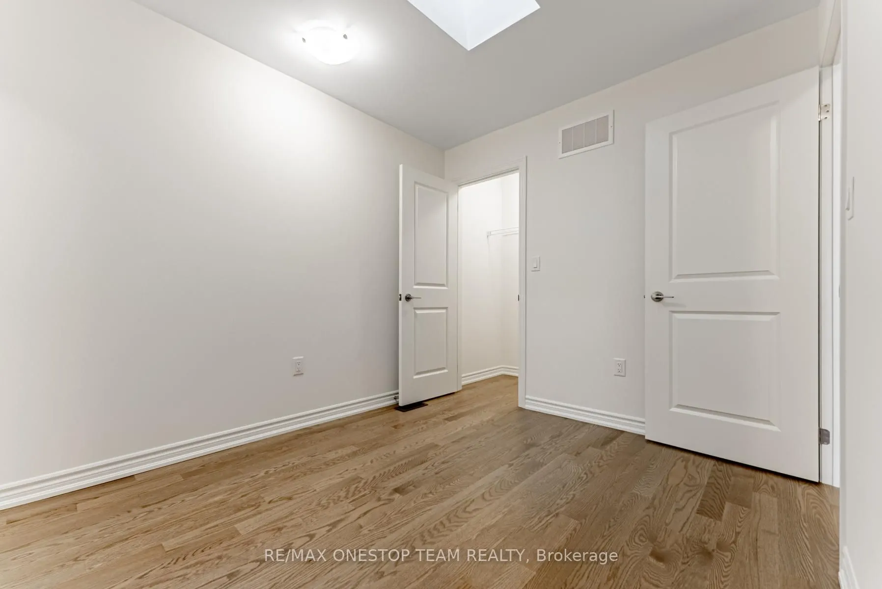 3083 Harvard Gardens
