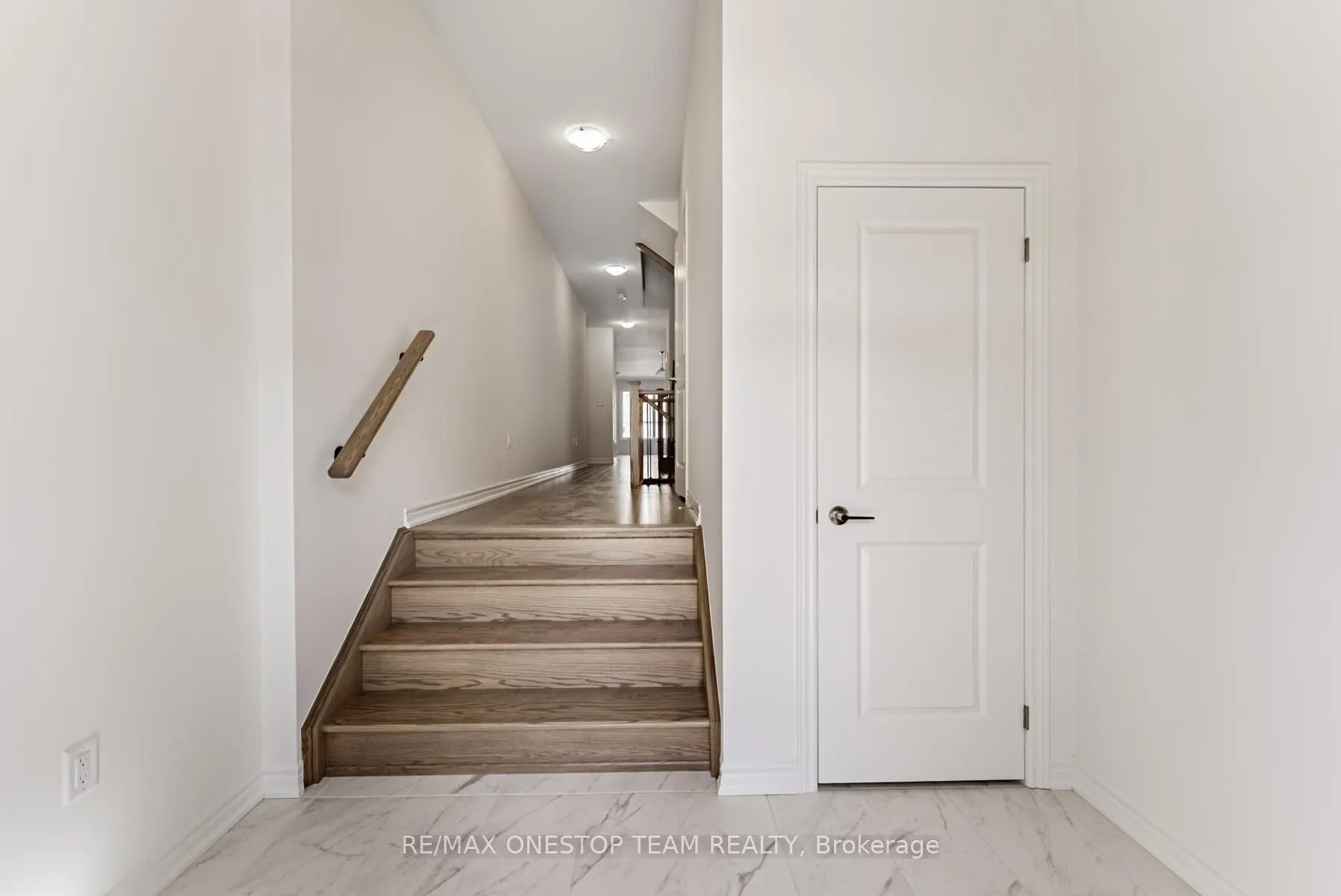 3083 Harvard Gardens