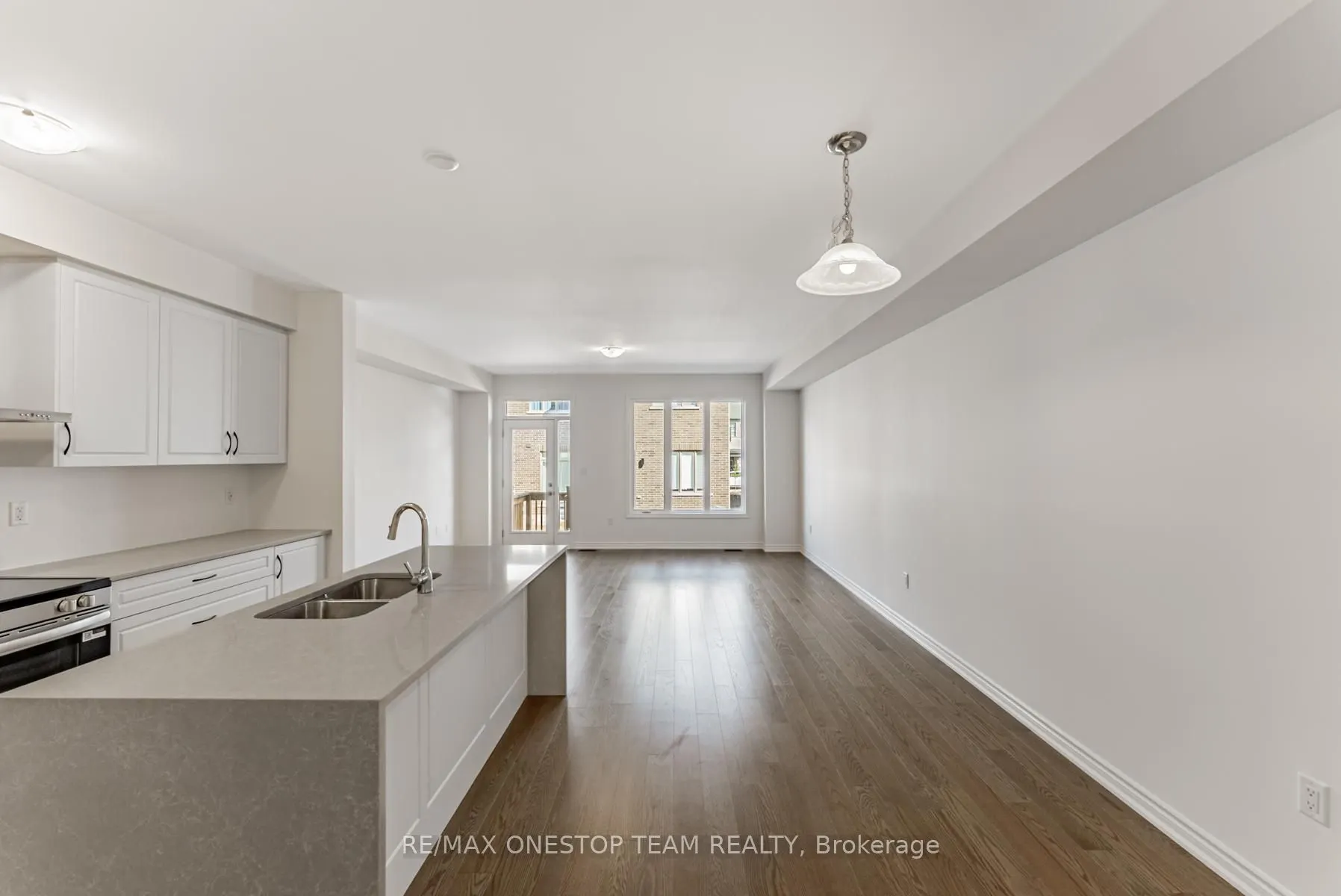 3083 Harvard Gardens