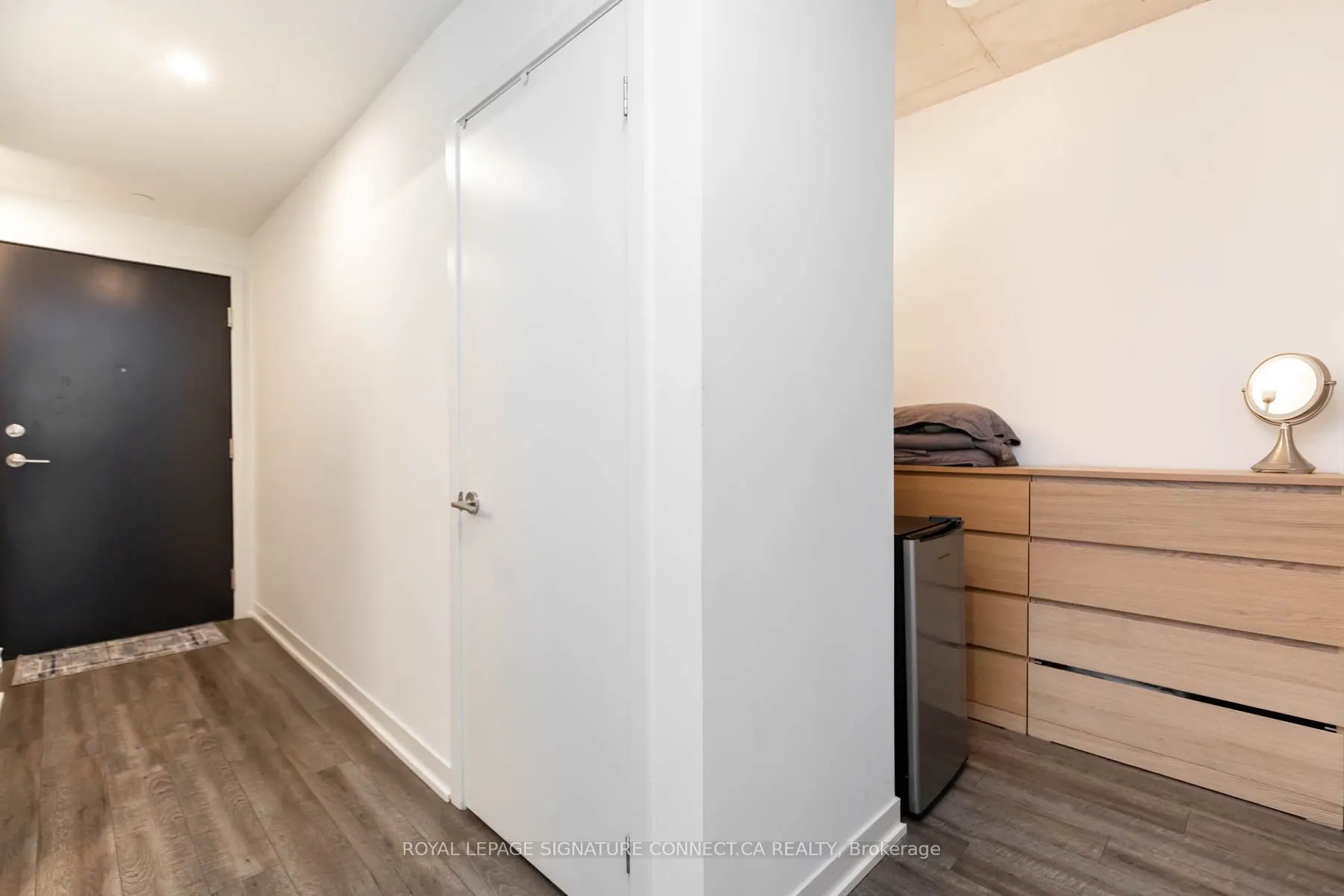 1808 St Clair Avenue W, #219