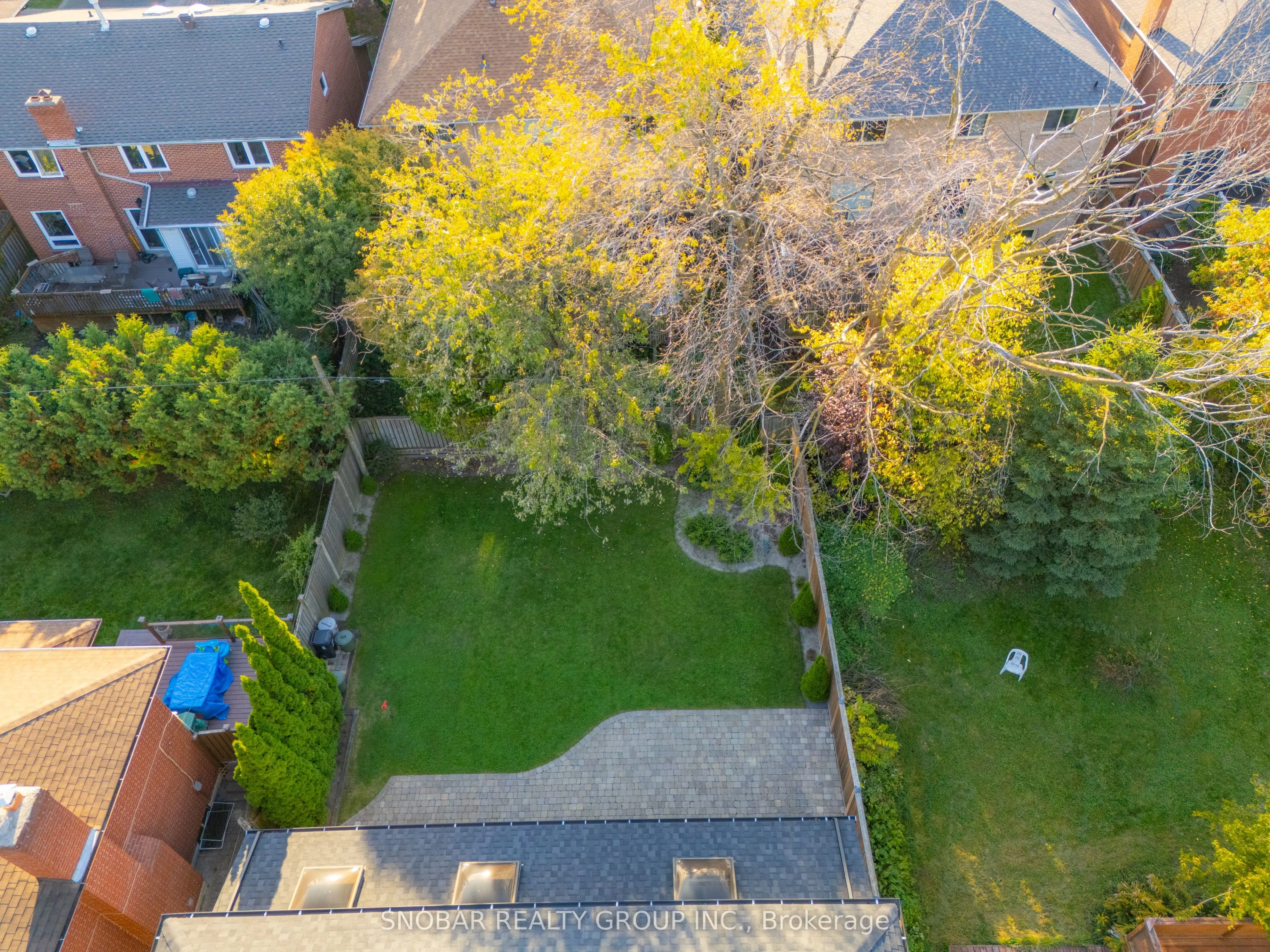46 Poplar Avenue