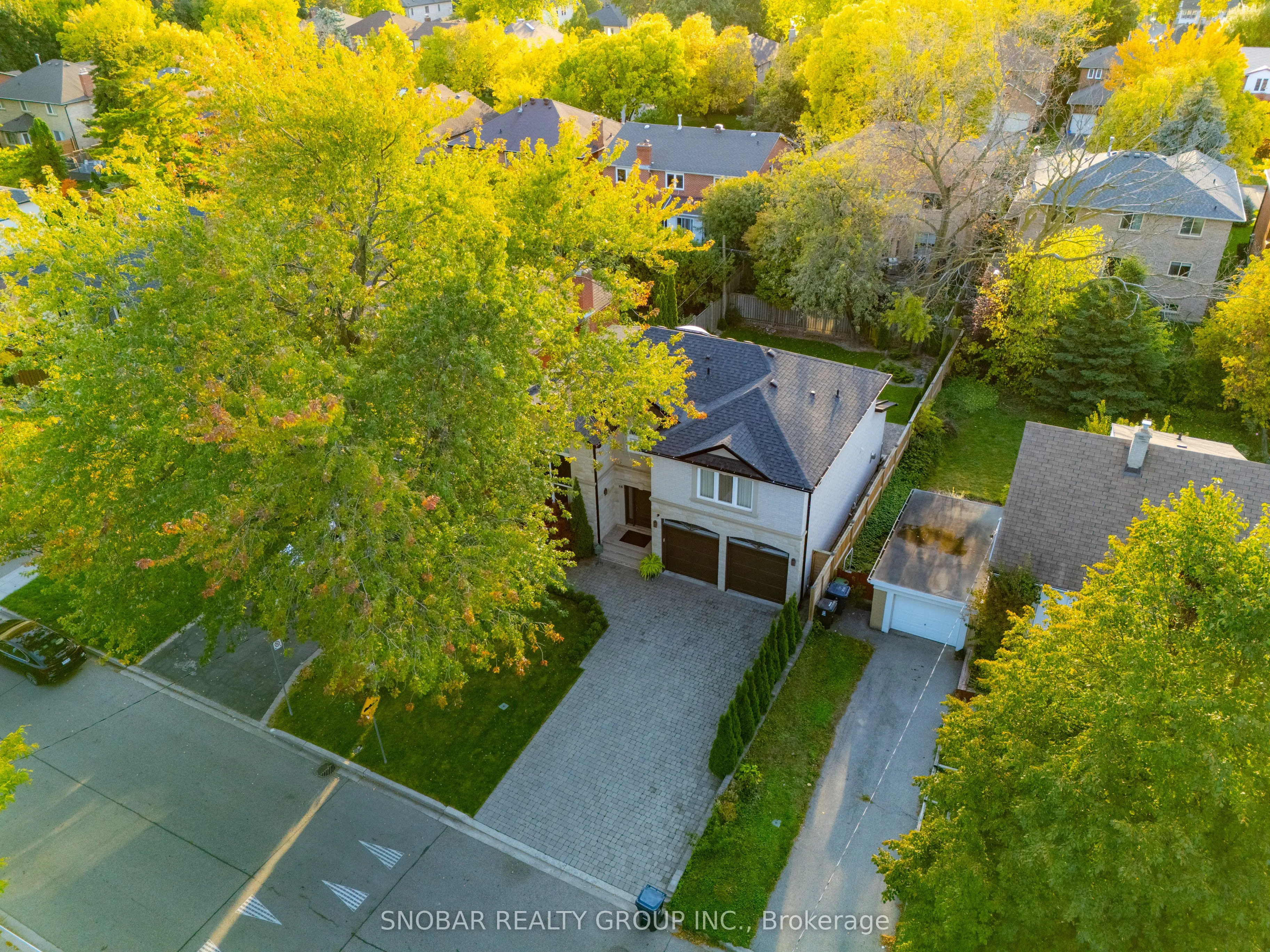 46 Poplar Avenue