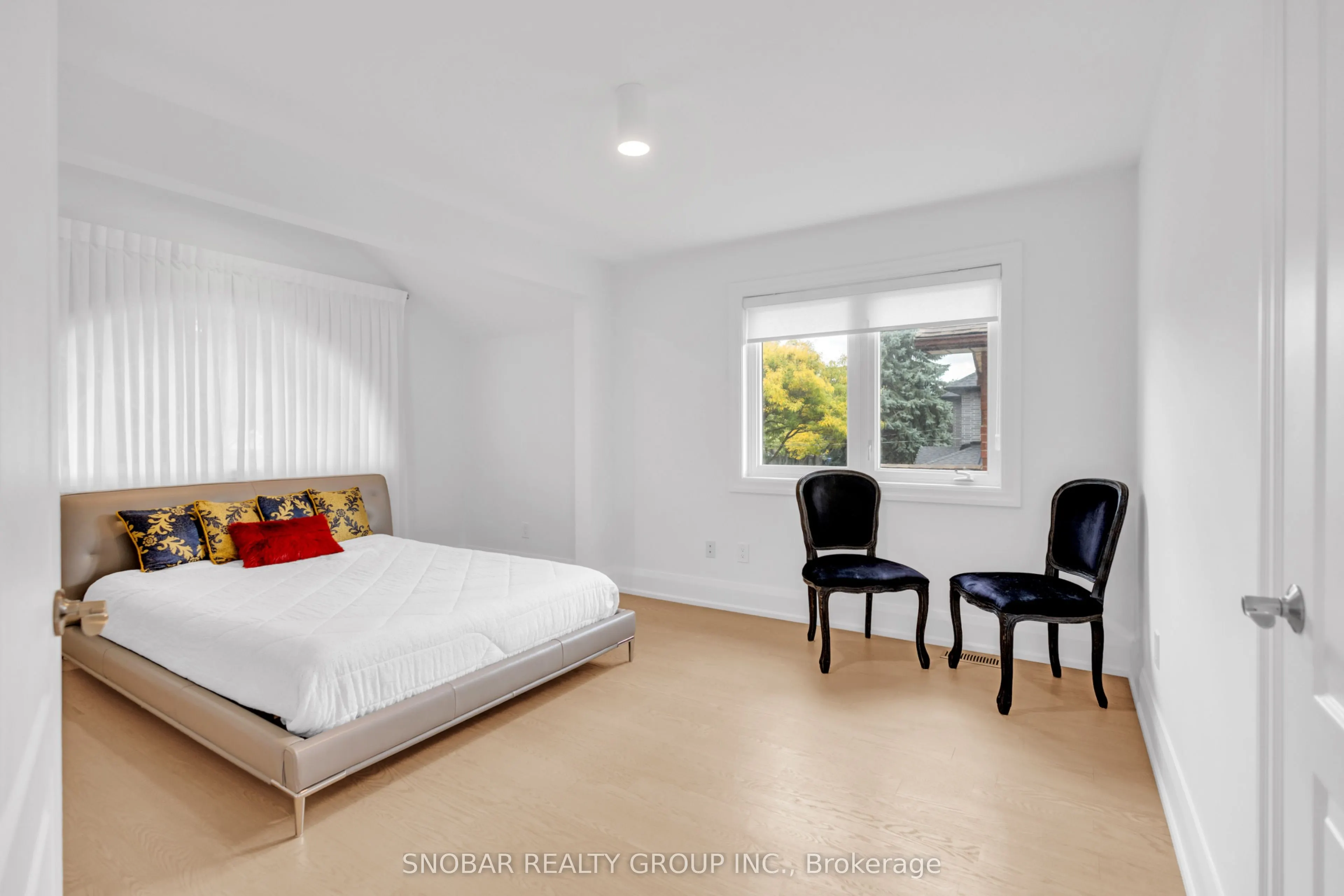 46 Poplar Avenue