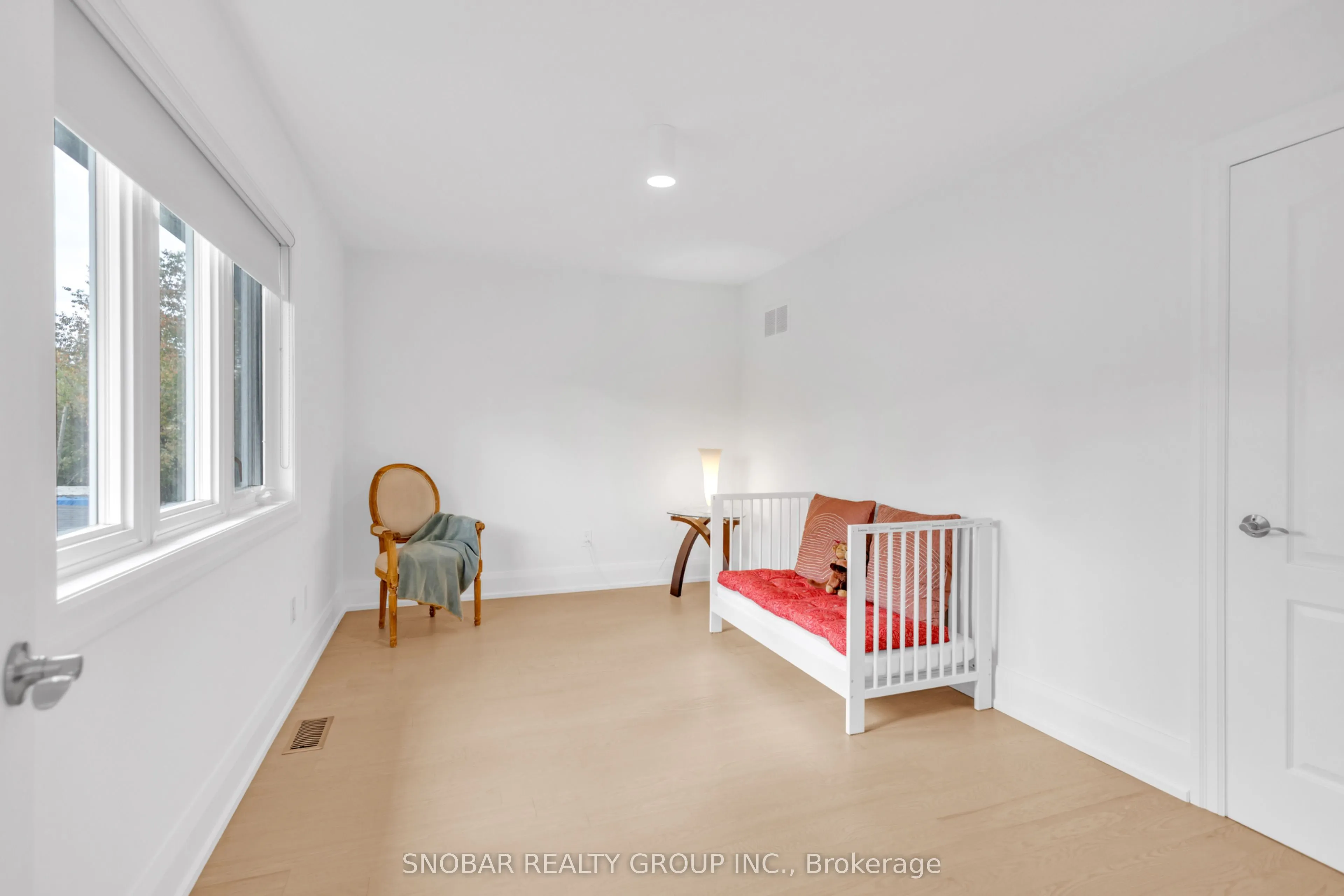 46 Poplar Avenue