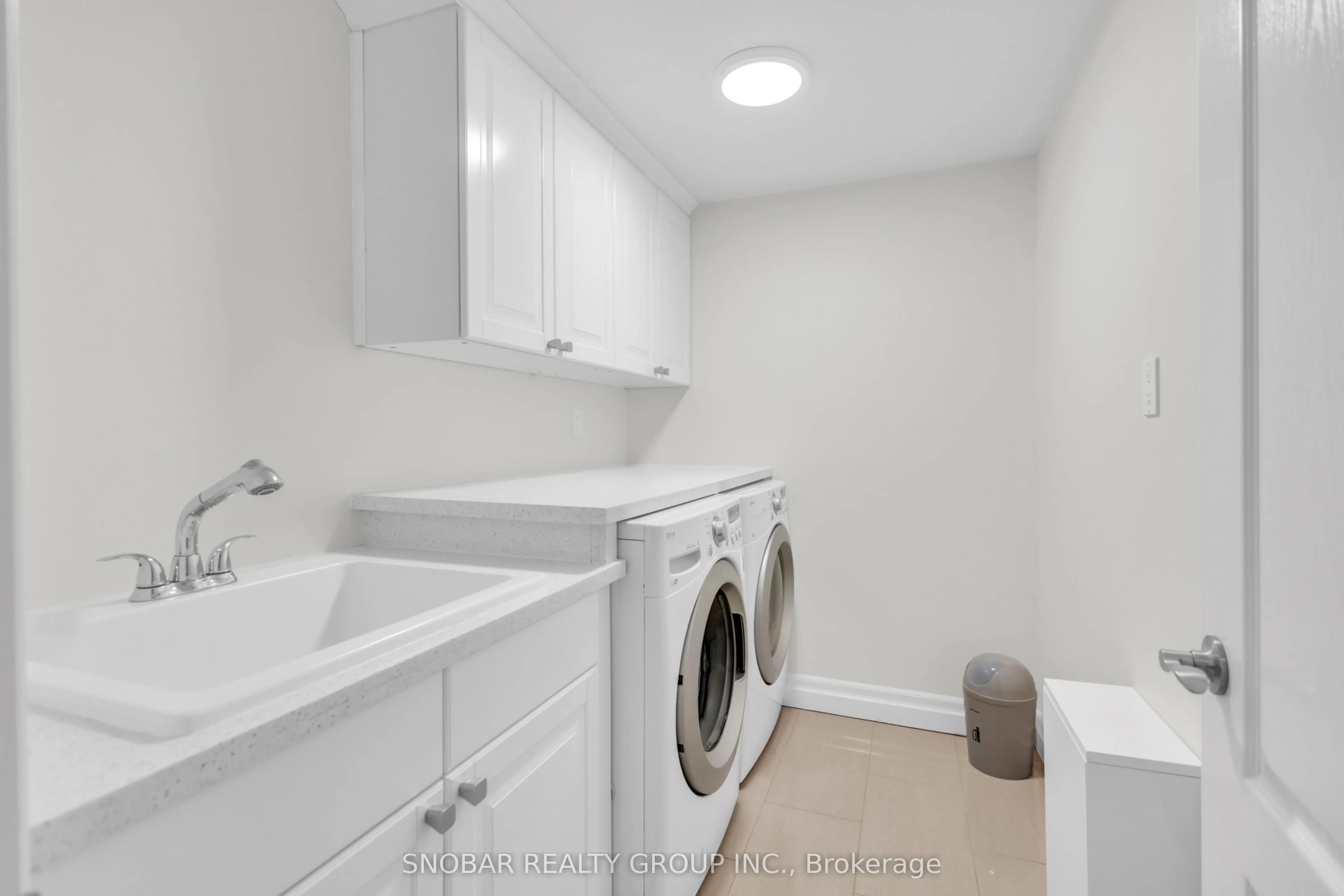 46 Poplar Avenue