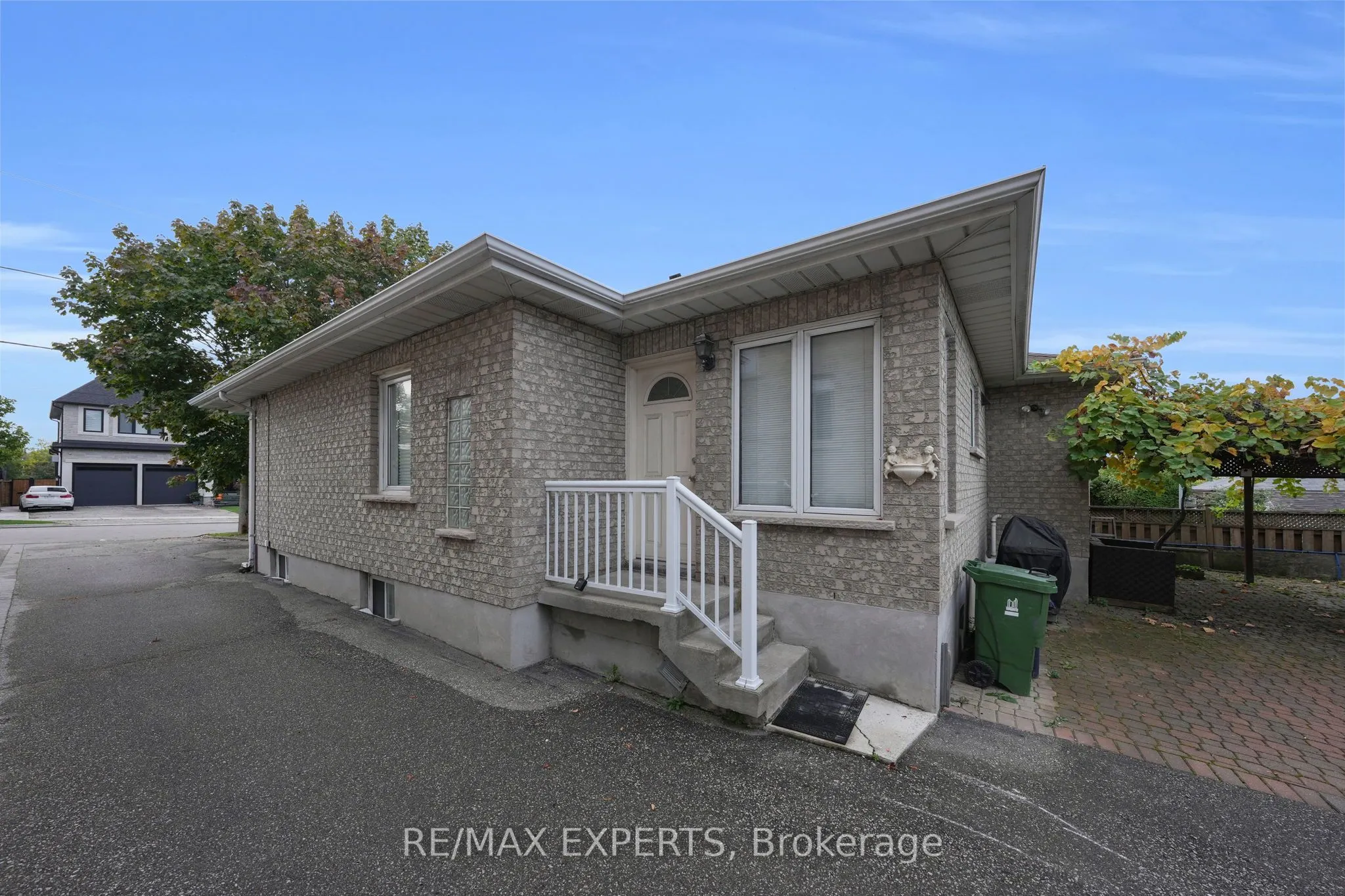26 Grovedale Avenue